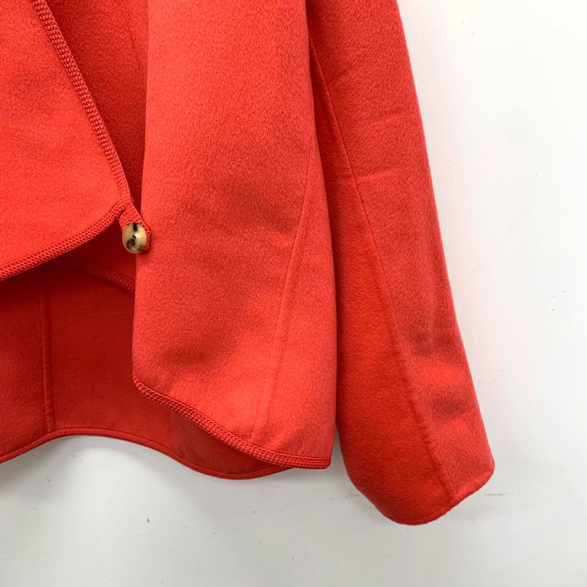 Hermes KW0846 Hermes Red Cashmere V-neck Long-sleeved Wool Jacket, Size S / US 4 / IT 40 - 3 Thumbnail