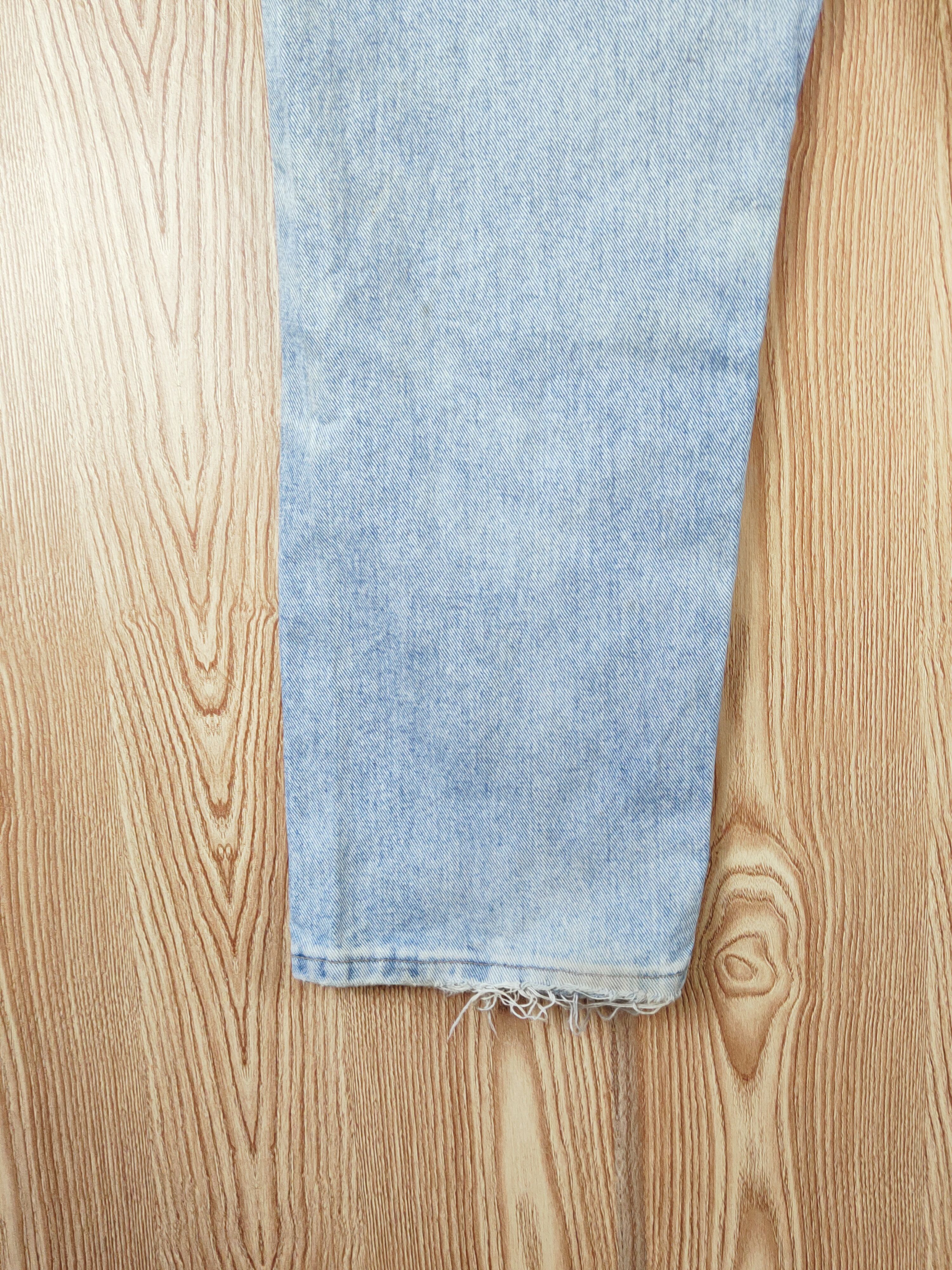 Vintage × Wrangler Vintage Wrangler Blue Faded Distressed Jeans Size US 36 / EU 52 - 9 Thumbnail