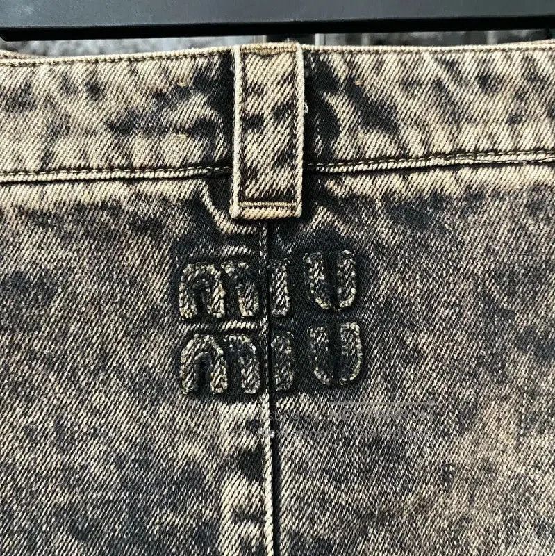 Miu Miu Miu Miu Summer Dark Brown Women's Shorts . Size 28" / US 6 / IT 42 - 3 Thumbnail