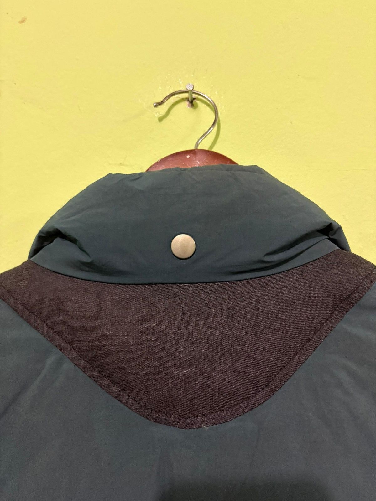 Jun Takahashi × Undercover A/W12 Undercover X Uniqlo Puffer Jacket By Jun Takahashi Size US S / EU 44-46 / 1 - 10 Thumbnail