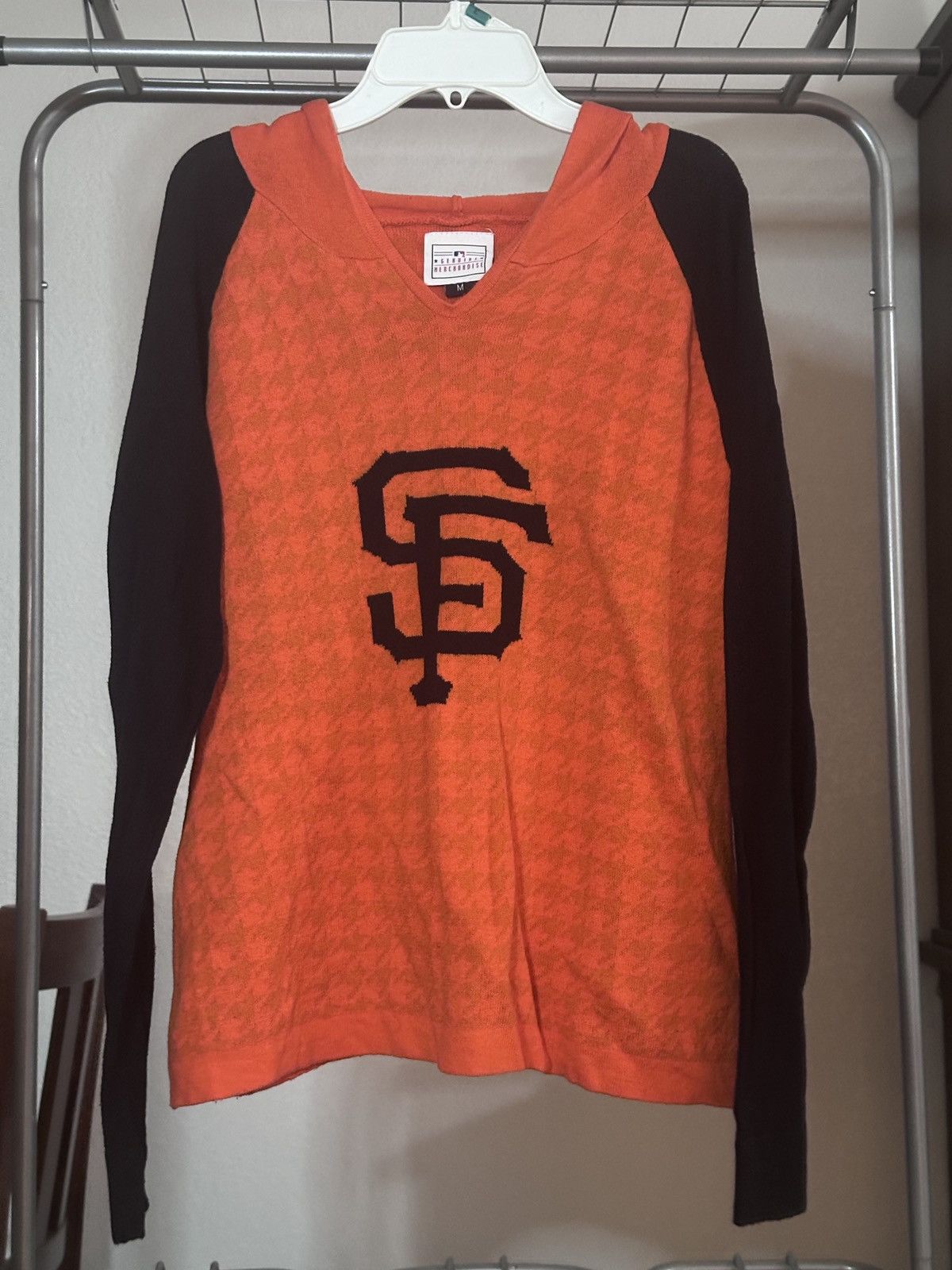 MLB Womens SF Giants Knit Sweater size M Size M / US 6-8 / IT 42-44 - 1 Thumbnail