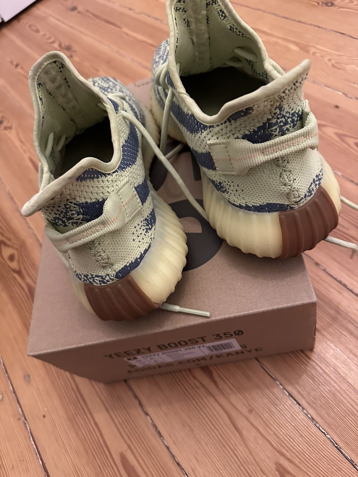 Adidas Adidas Jeezy Boost 350 v2 frozen yellow Size us 10 eu 44 Size US 10 / EU 43 - 3 Thumbnail