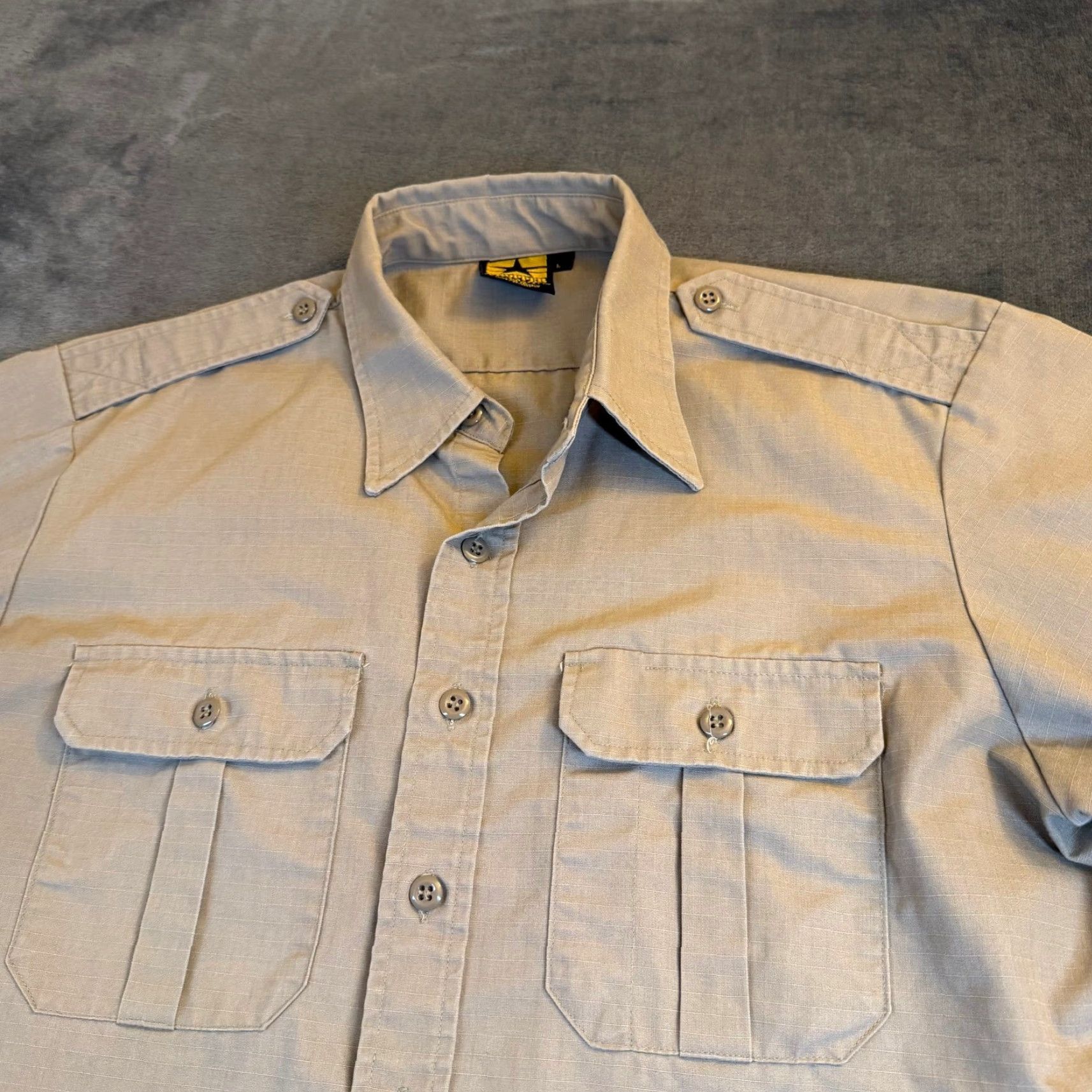 Propper VINTAGE Propper Public Safety Shirt is not vintage; The item is Propper Public Safety Mens Large Tan Ripstop Short Sleeve Tactical Uniform Shirt Size US L / EU 52-54 / 3 - 2 Thumbnail