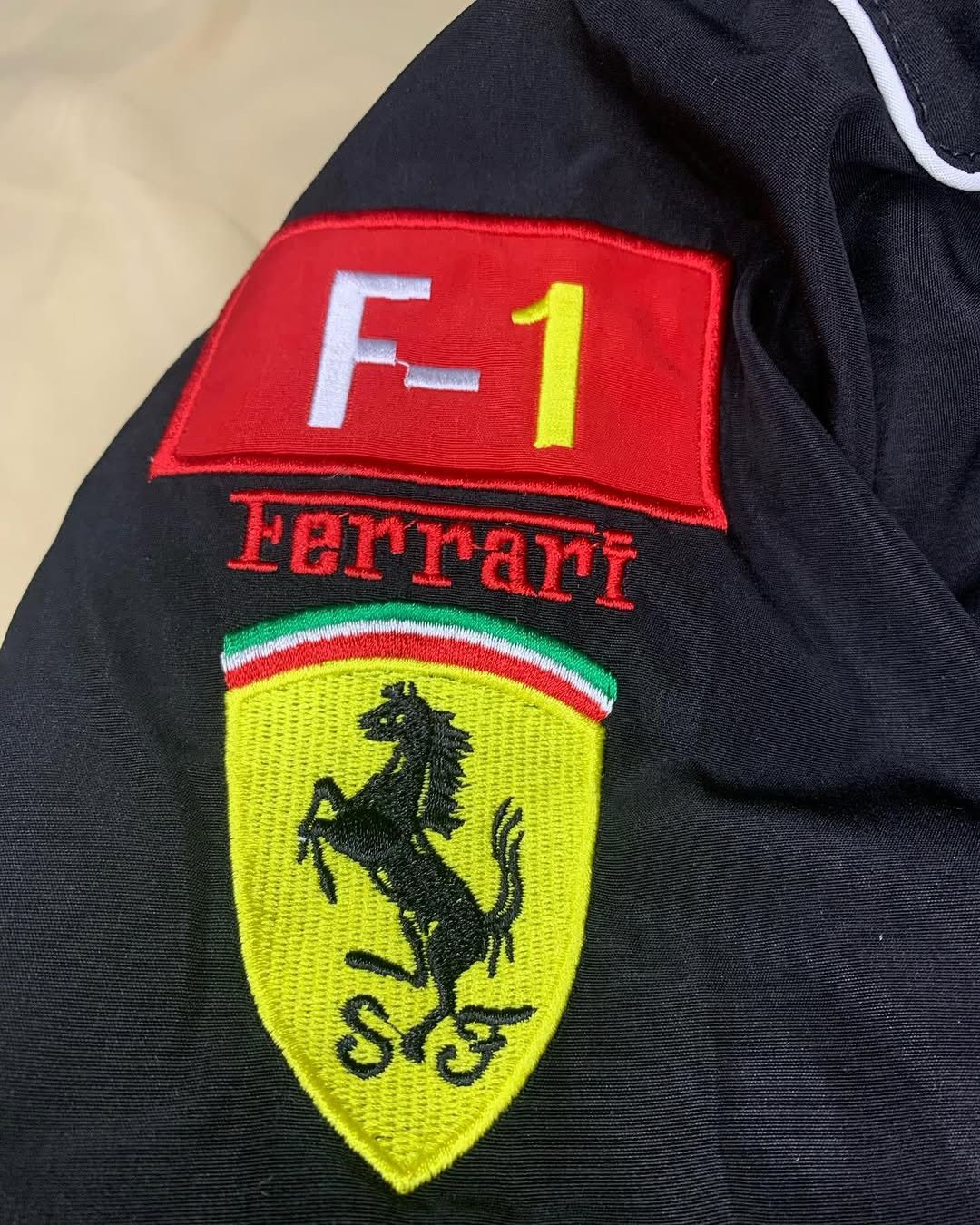 Other Ferrari F1 Vintage Black Racing Jacket Streetwear Rare Size US L / EU 52-54 / 3 - 5 Thumbnail
