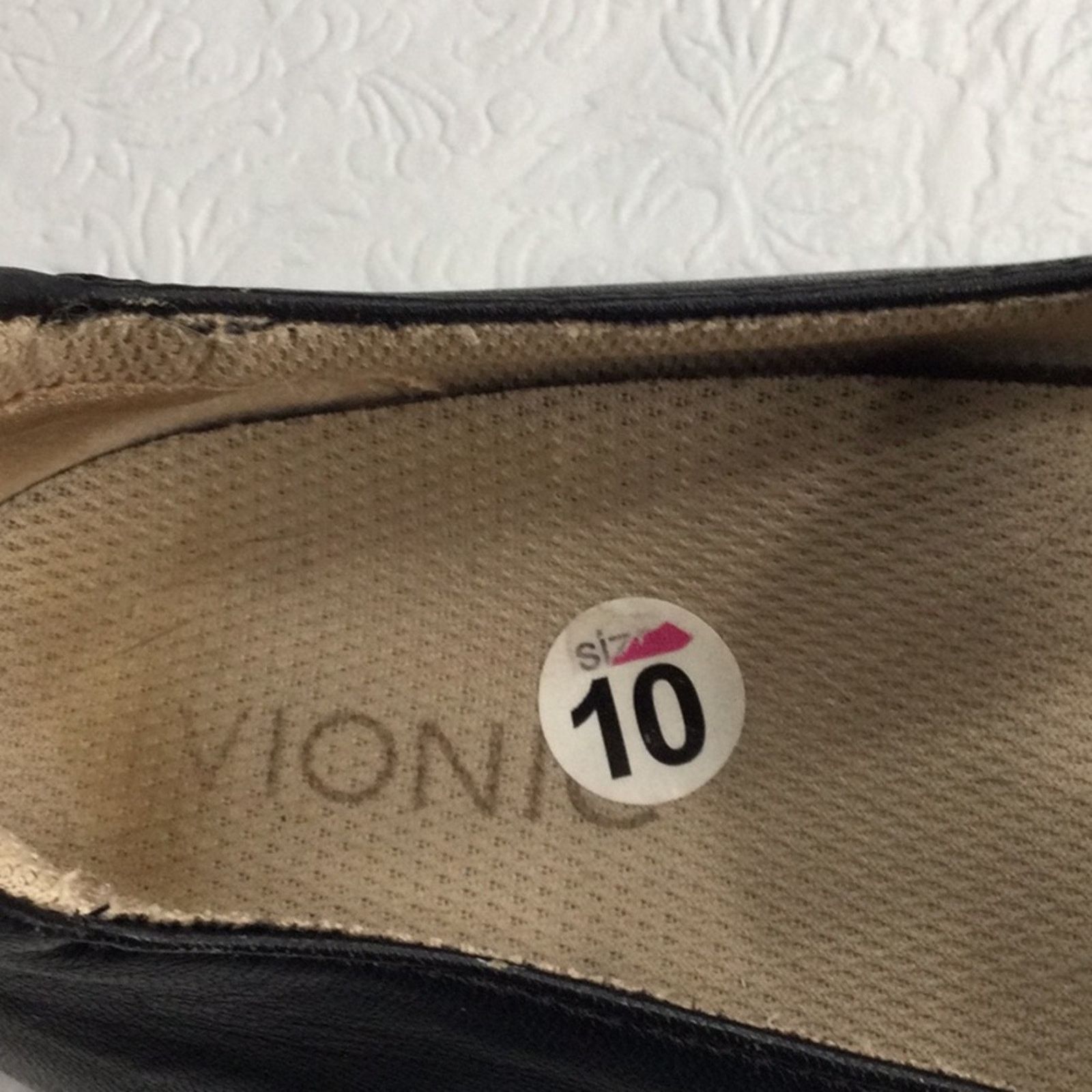 Vionic Vionic Cadee Black Leather Slip On Mary Janes Size 10 Size US 10 / IT 40 - 7 Thumbnail