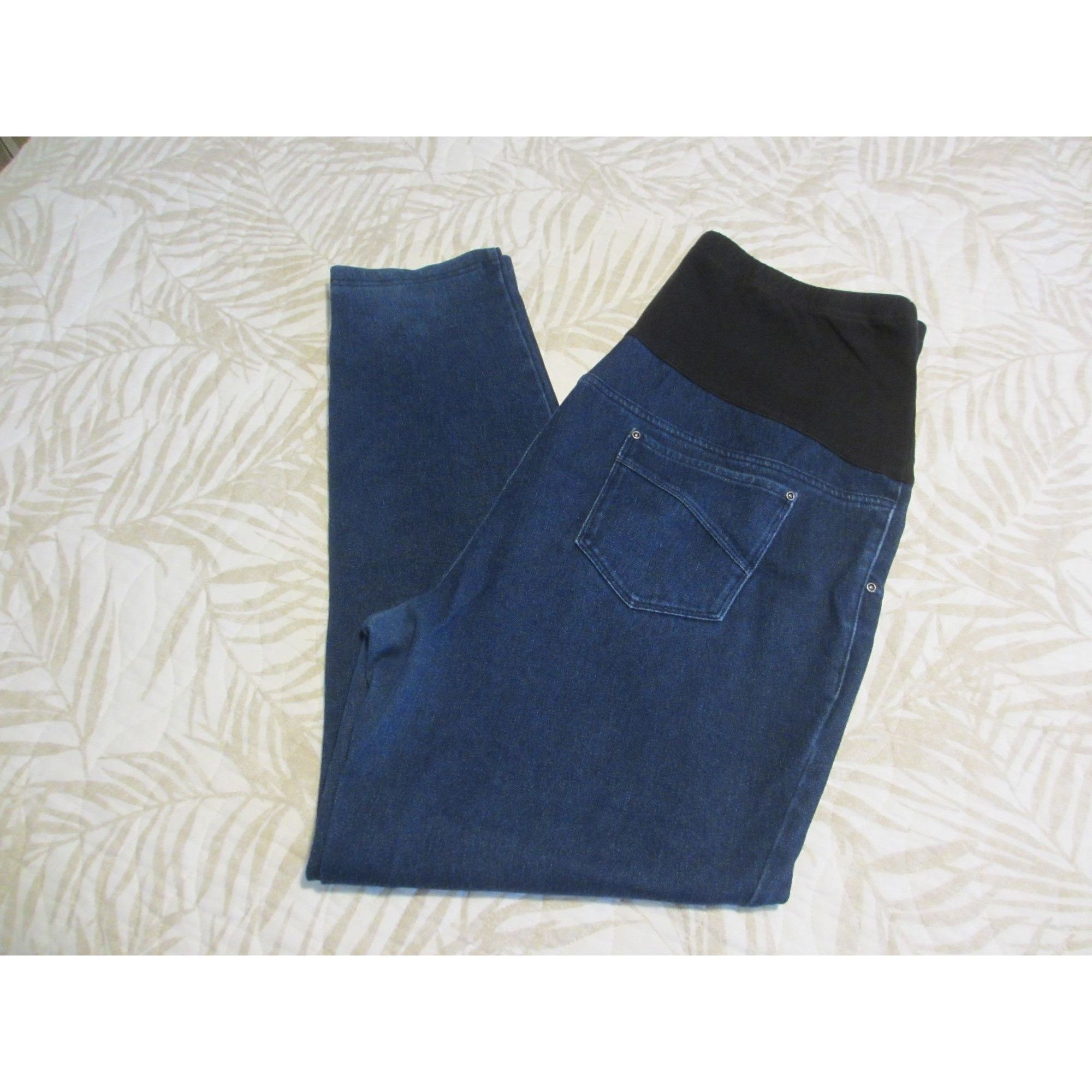 Other TIME AND TRUE MATERNITY BLUE JEANS SIZE XL Size 40" / US 18 - 1 Thumbnail