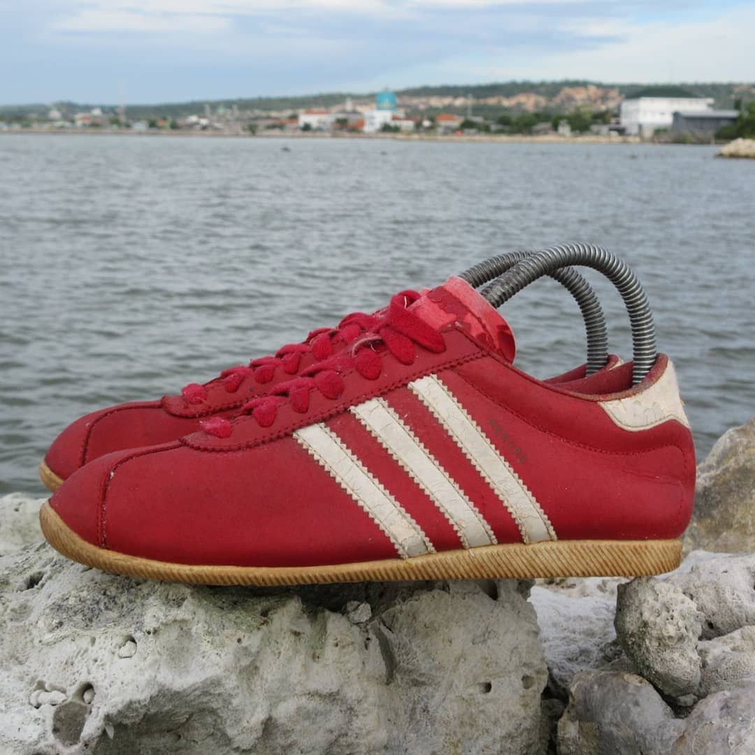 Adidas × Vintage Adidas Vintage Rekord Trainner Collector of europe Size 5 Size US 5.5 / EU 38 - 2 Thumbnail