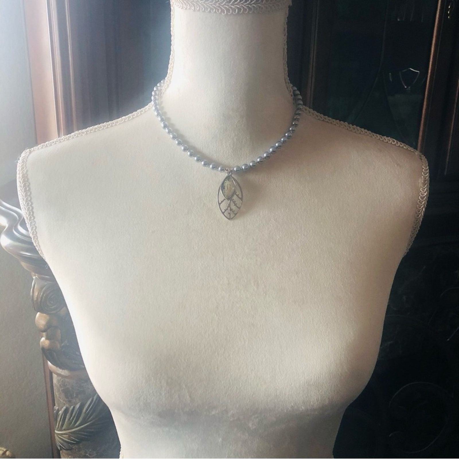 Handmade Handcrafted repurpose abalone shell botanical Pearl necklace Size ONE SIZE - 5 Thumbnail