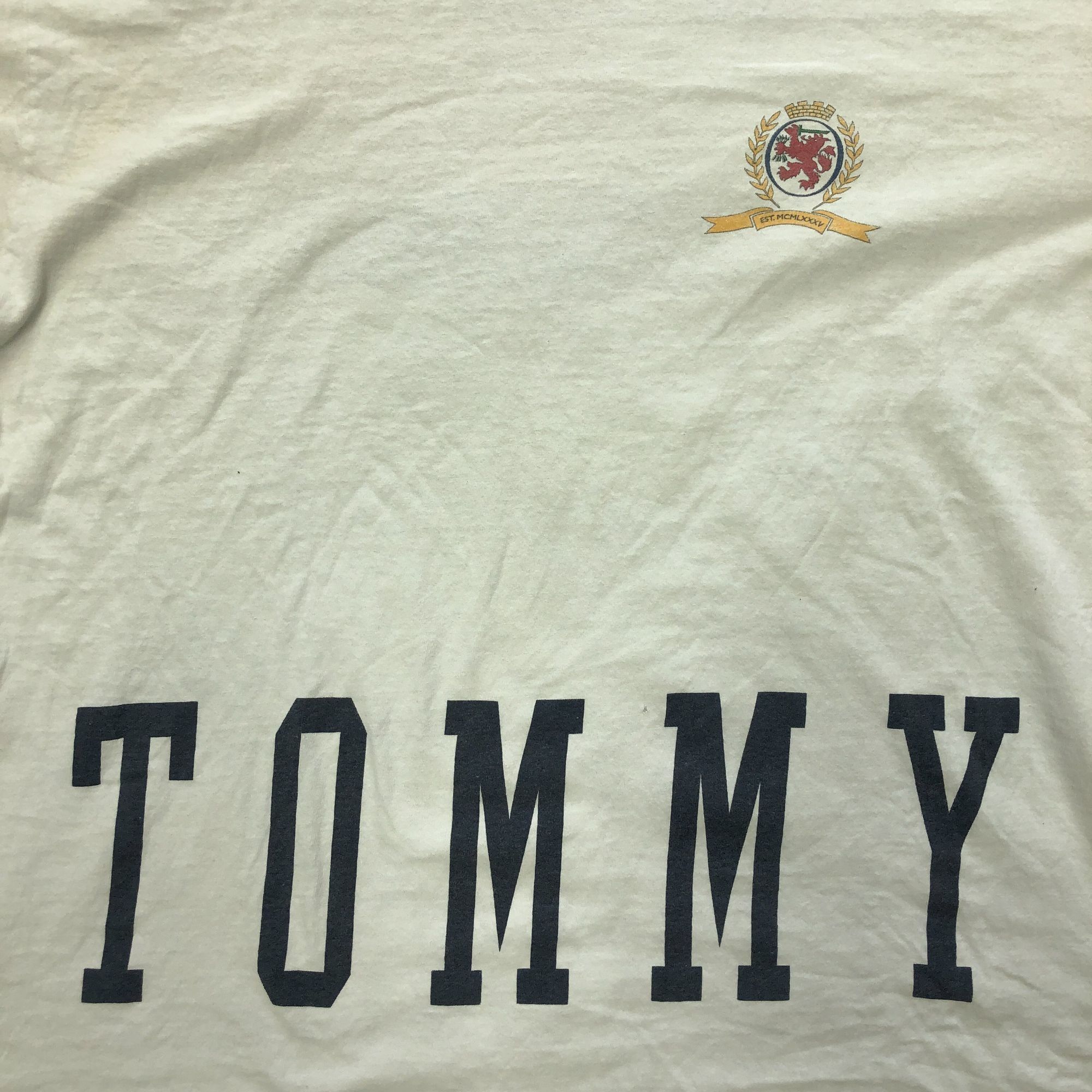 Tommy Hilfiger Vintage Pre-Owned Tommy Hilfiger Crest Large Spellout White Size US XL / EU 56 / 4 - 2 Thumbnail