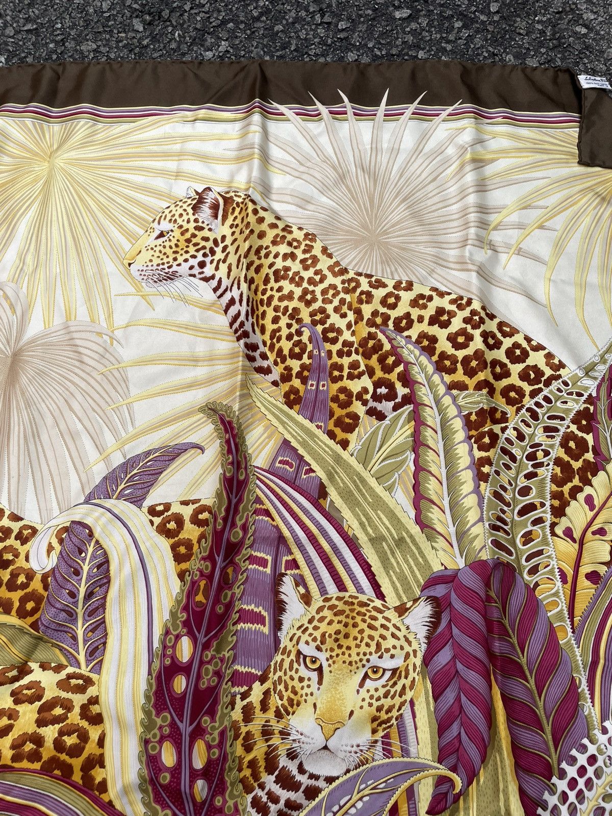 Salvatore Ferragamo Salvatore Ferragamo "Jungle Cats" | Silk Scarf Size ONE SIZE - 6 Thumbnail