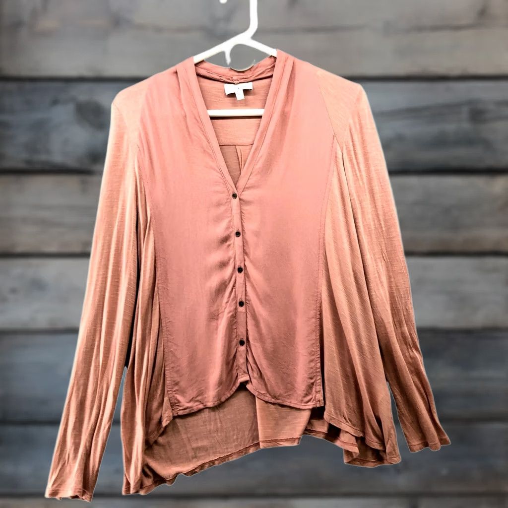 Lucky Brand Lucky Brand Long Sleeve Top Womens XS Pink V-neck Button Front Rayon High Low Blouse Shirt Knit White? Size XS / US 0-2 / IT 36-38 - 1 Thumbnail