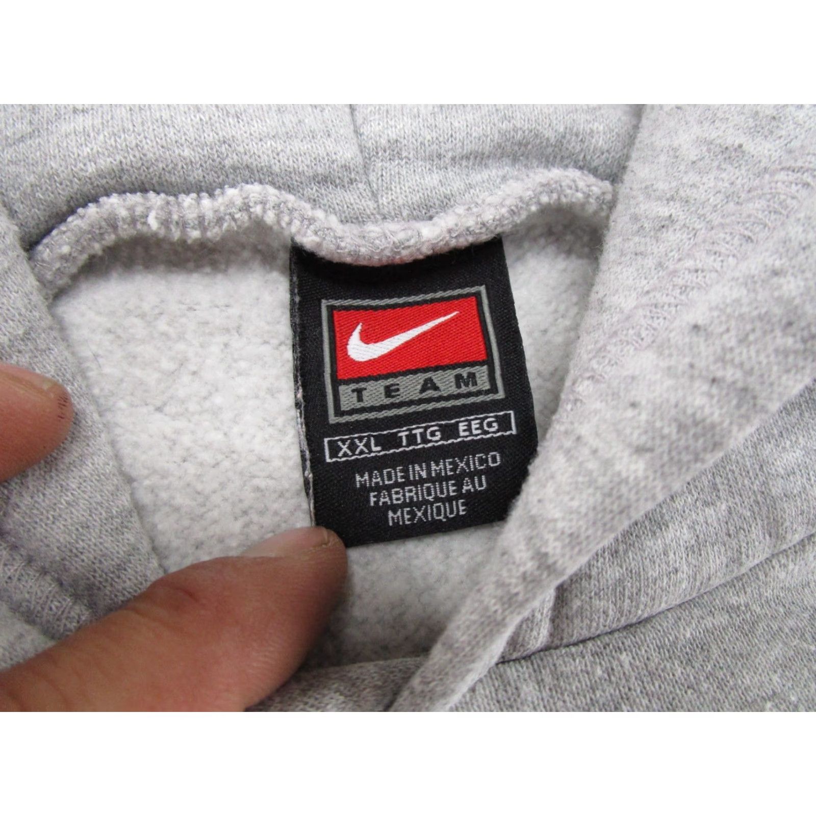 Nike Nike Team Butler University Basketball Center Swoosh Hoodie Mens 2XL Multicolor Embroidered Pullover Sports Classic Retro University Hoodie Mens Size US XXL / EU 58 / 5 - 4 Thumbnail