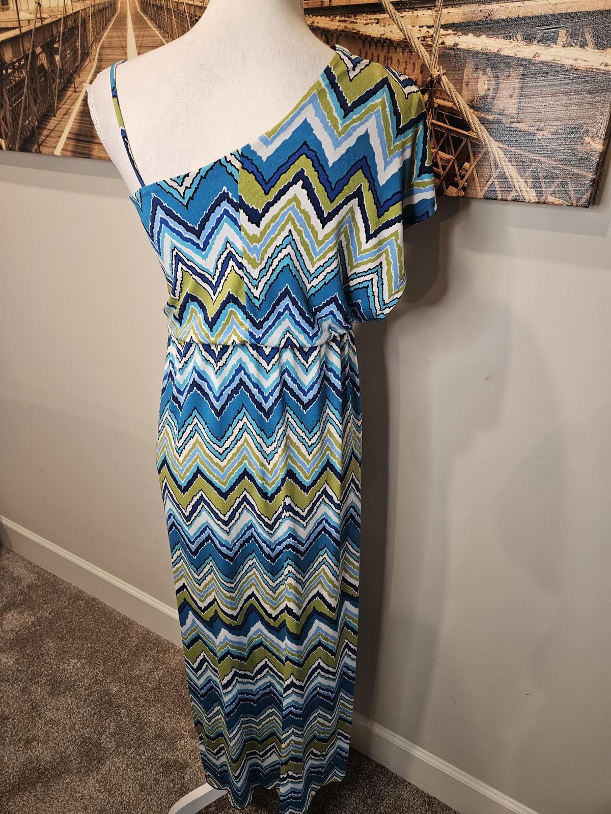Designer Sweet Storm One-Shoulder Chevron Maxi Dress Size S / US 4 / IT 40 - 4 Thumbnail