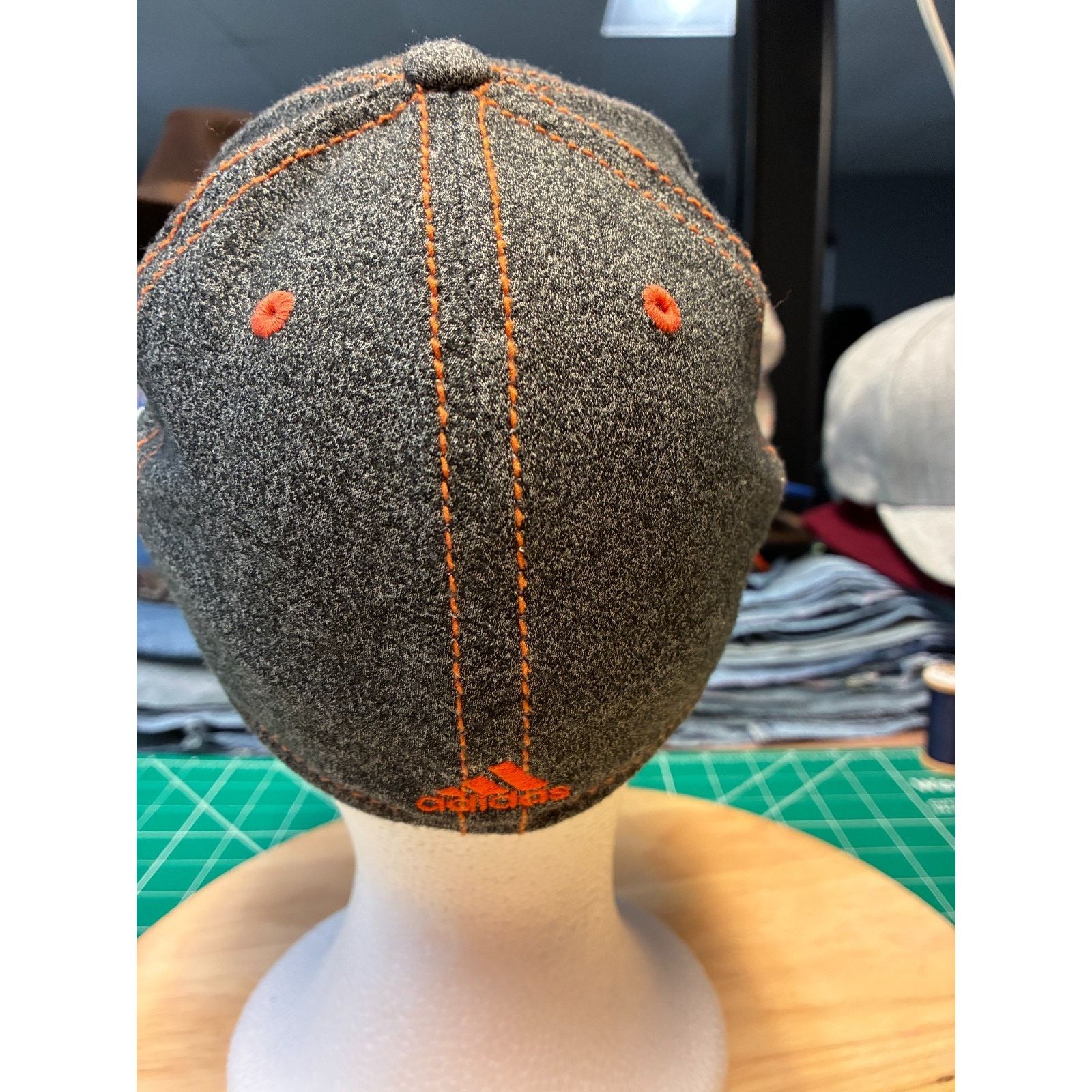 Adidas New York Knicks NBA Basketball Cap – Gray Heather Size ONE SIZE - 7 Thumbnail