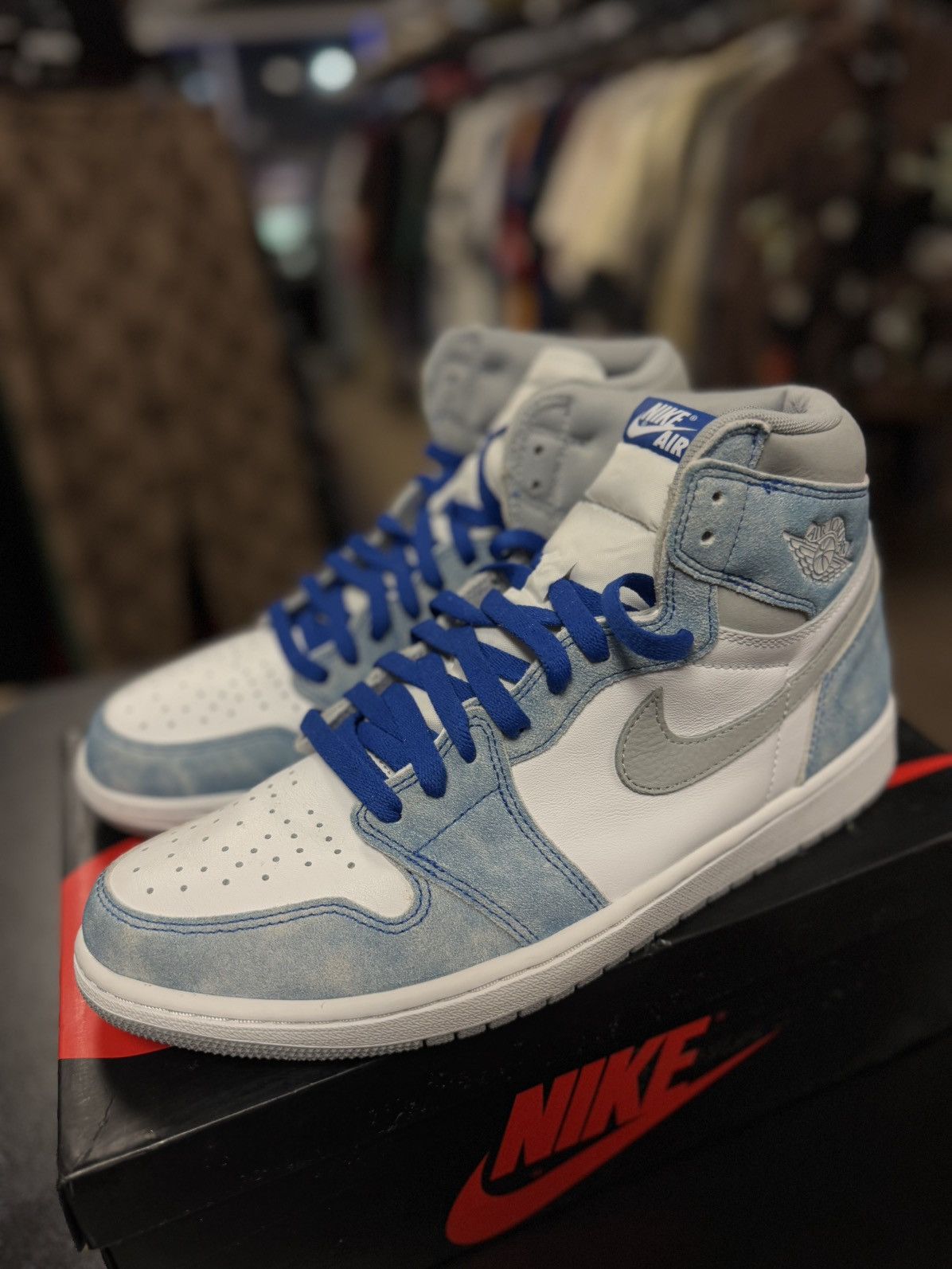 Jordan Brand × Nike Jordan 1 Hyper Royal Blue Size 12 W/ BOX (555088-402) Size US 12 / EU 45 - 8 Thumbnail