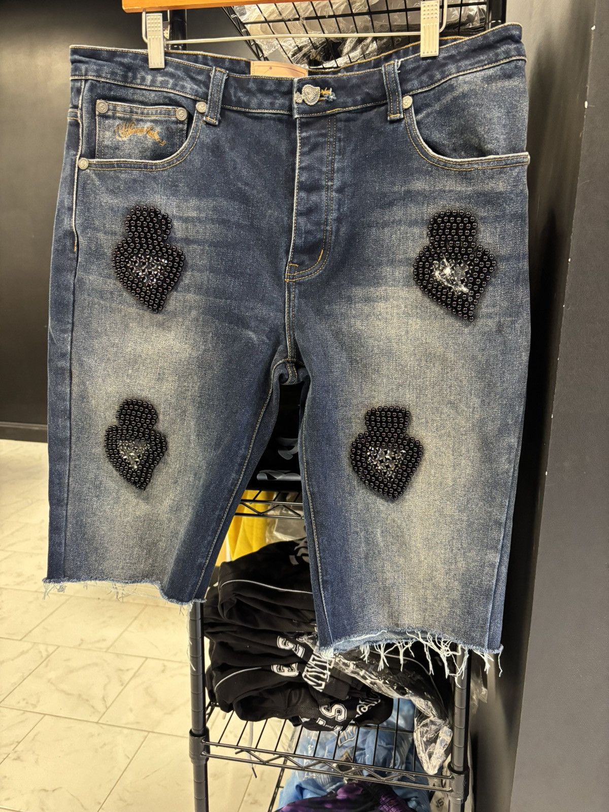 Whensmokeclears When smoke clear jean shorts applique pearl Size US 38 / EU 54 - 1 Thumbnail