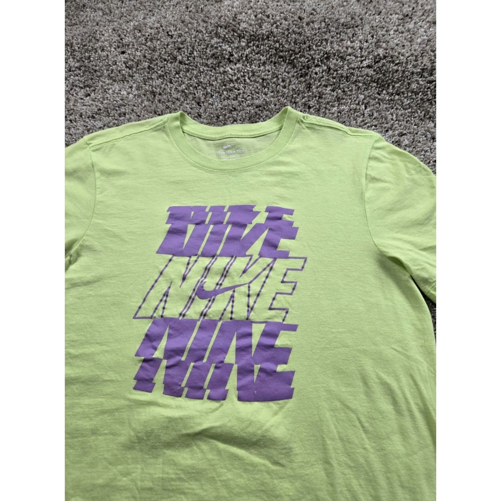 Nike Nike T Shirt Medium Mens Yellow Swoosh Graphic Short Sleeve Crewneck Nike Dri-Fit Shirt Mens Size US M / EU 48-50 / 2 - 3 Thumbnail