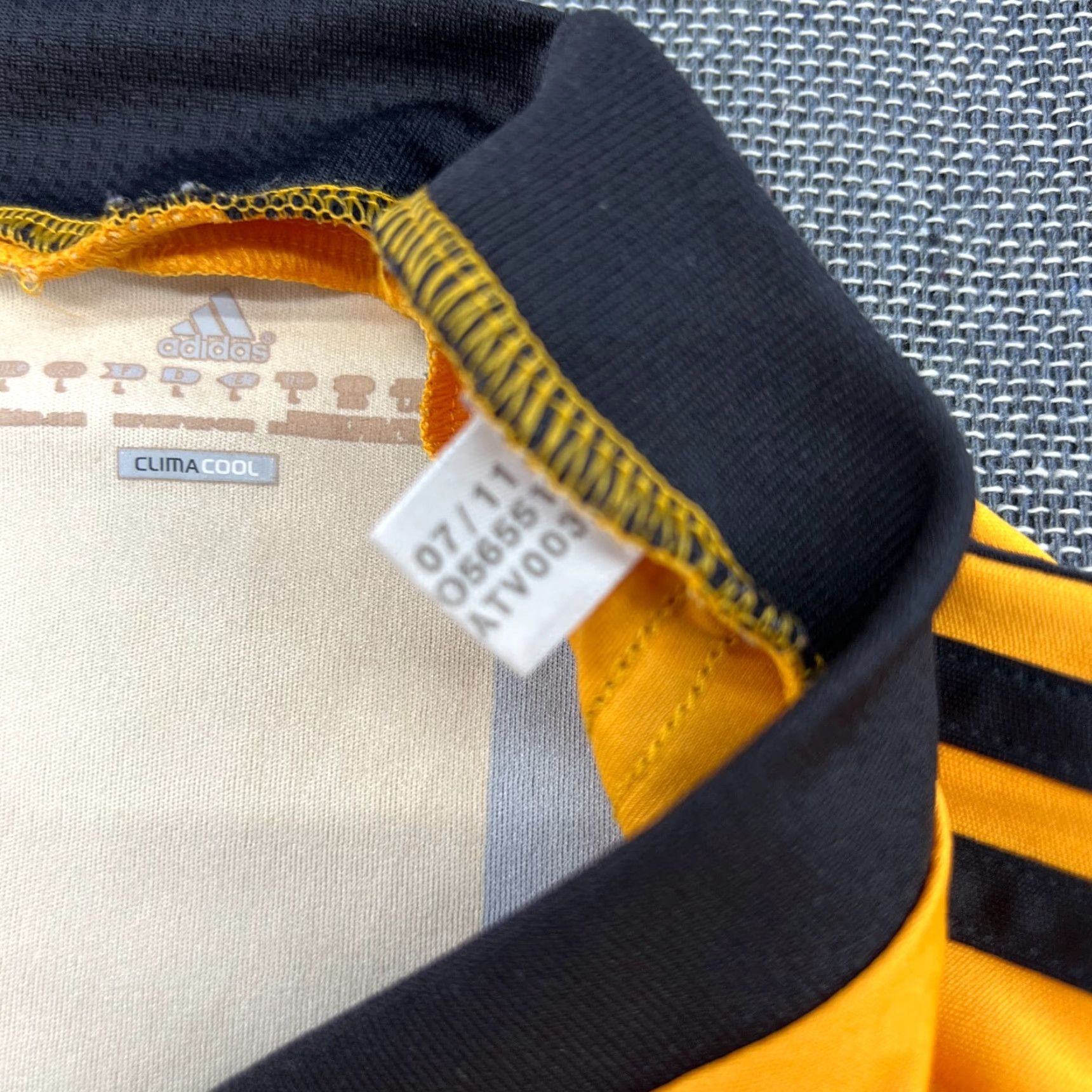 Adidas adidas Hull City 2011-2012 Home Mens Football Jersey Shirt Large Adult Multicolor Short Sleeve Moisture Wicking Quick Dry Football Mens Shirt Size US L / EU 52-54 / 3 - 7 Thumbnail