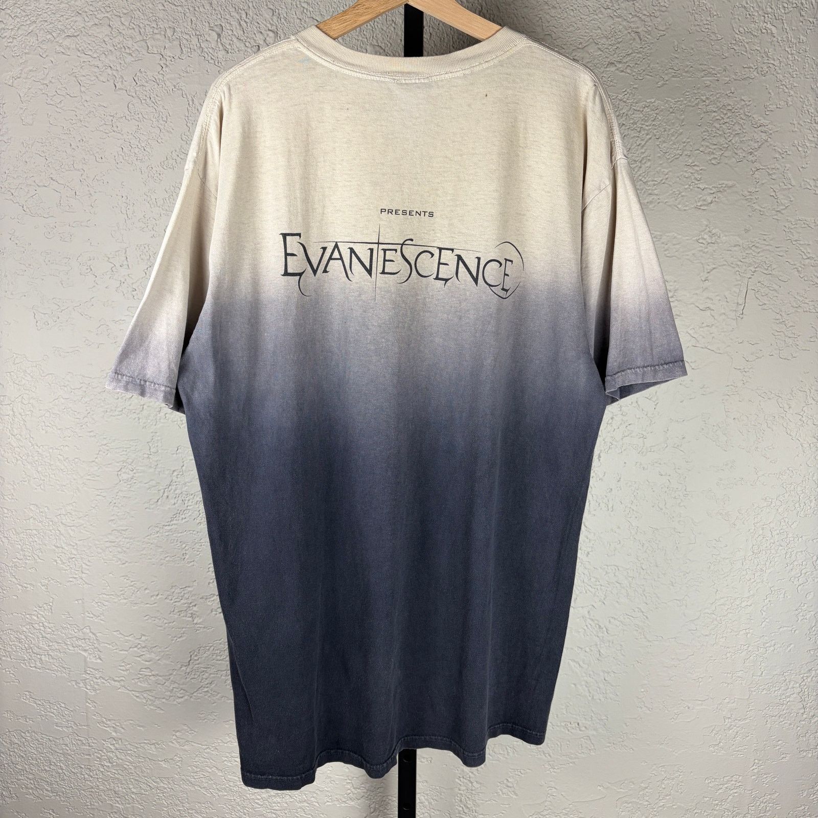 Nintendo Nintendo Fusion Evanescence Tour 2003 Gradient Large Tee Size US L / EU 52-54 / 3 - 4 Thumbnail