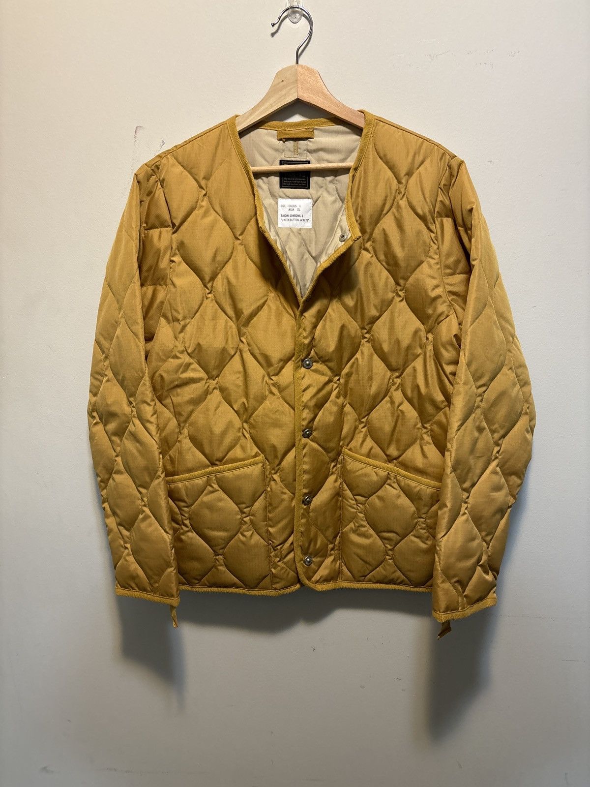 image of Taion Wave Quilt Liner Jacket Gold in Yellow, Men's (Size Large)