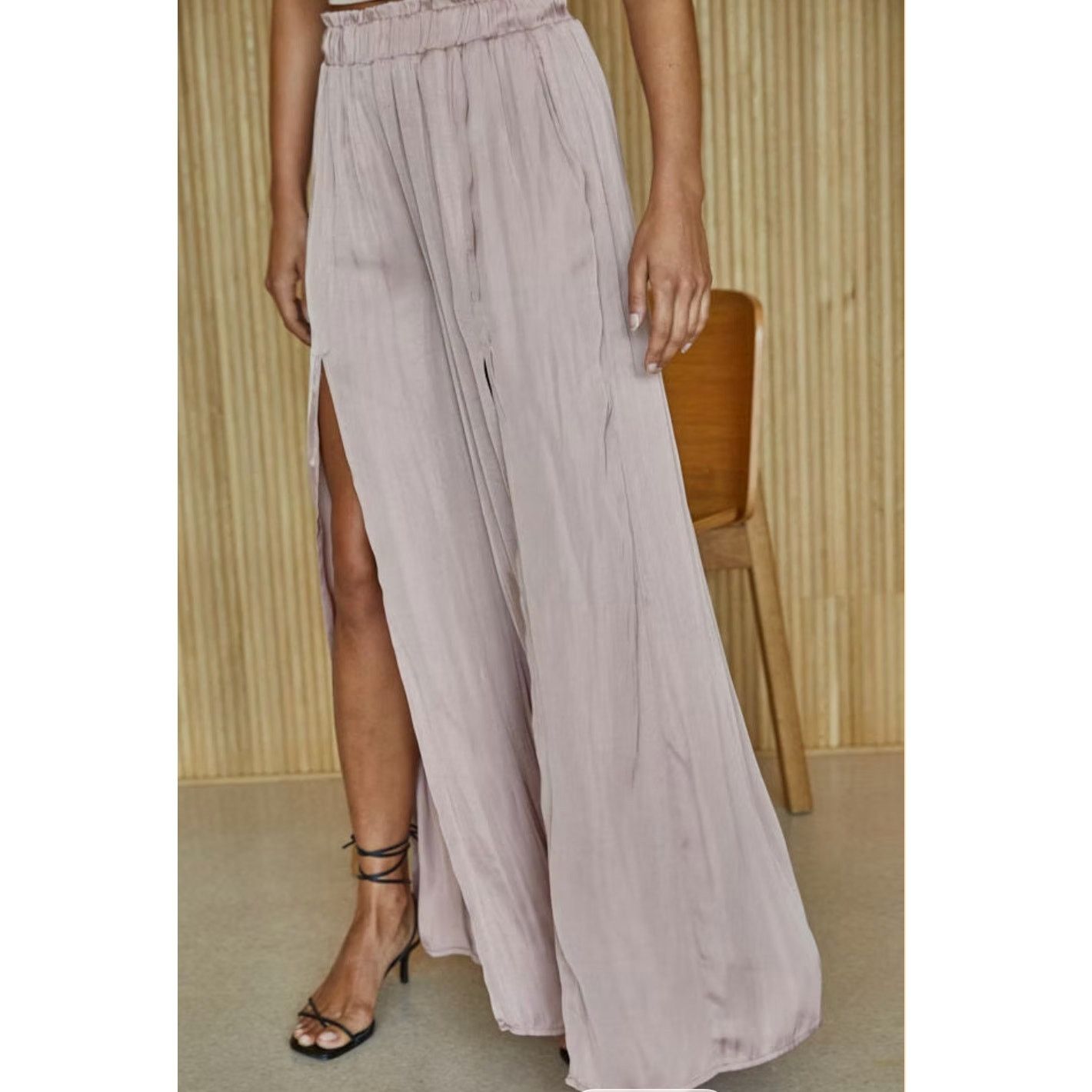 By Together By Together Pure Bliss Satin Split Wide Leg Pants in Rose, S Size 27" / US 4 / IT 40 - 3 Thumbnail