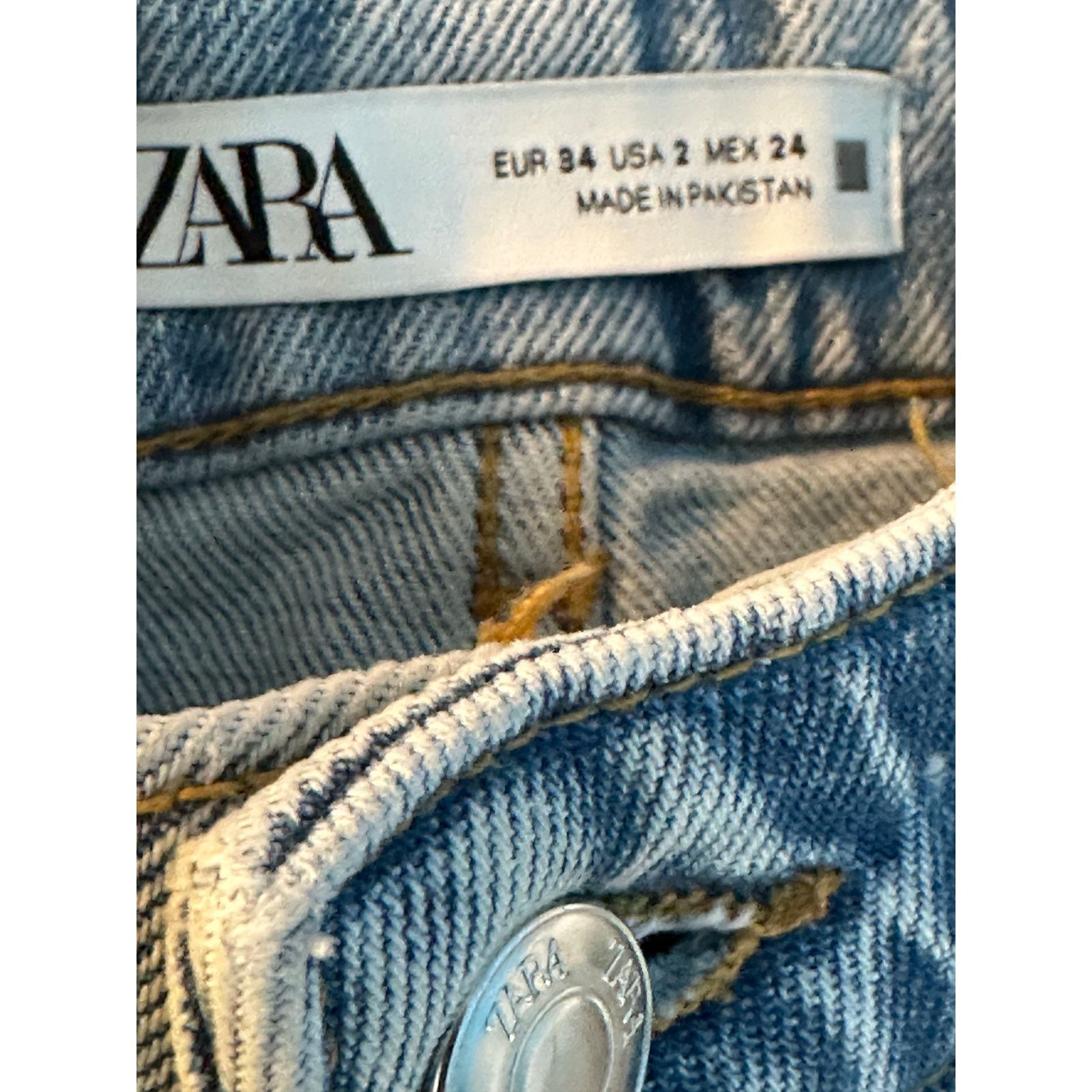 Zara Zara mom fit high waist jean shorts size 2 Size 26" / US 2 / IT 38 - 9 Thumbnail