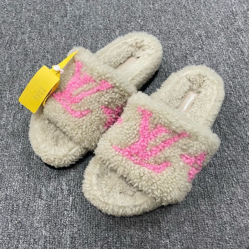 Louis Vuitton Paseo Flat Comfort Slippers in Beige -2508