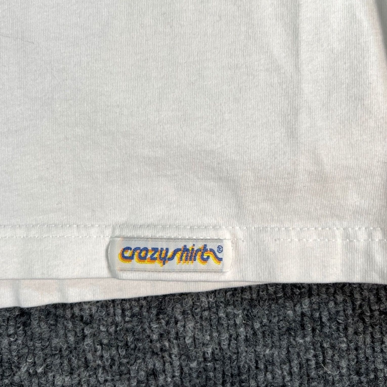 Vintage VINTAGE Crazy Shirt T-Shirt Long Sleeve Mens M White Vail Mountain Logo 90s Outdoor Skiing USA Made Black? Size US M / EU 48-50 / 2 - 3 Thumbnail