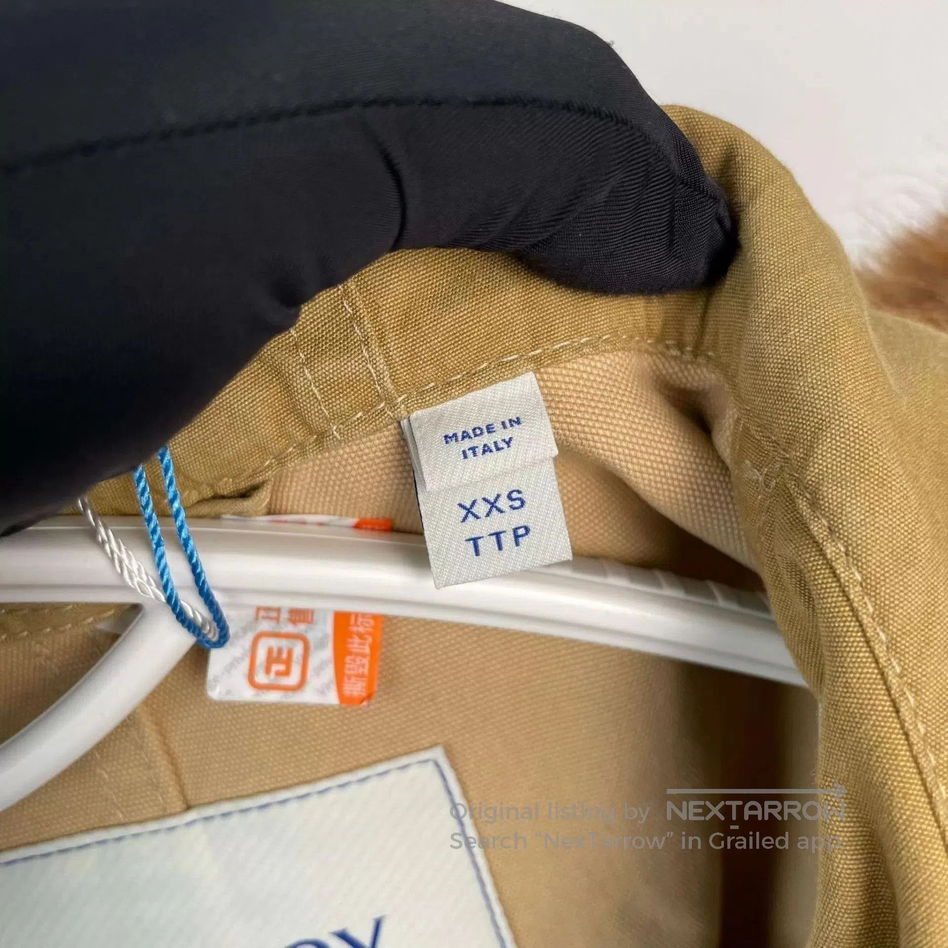 Burberry Yellow Parka with Faux Fur Hood . Size US XXS / EU 40 - 5 Thumbnail