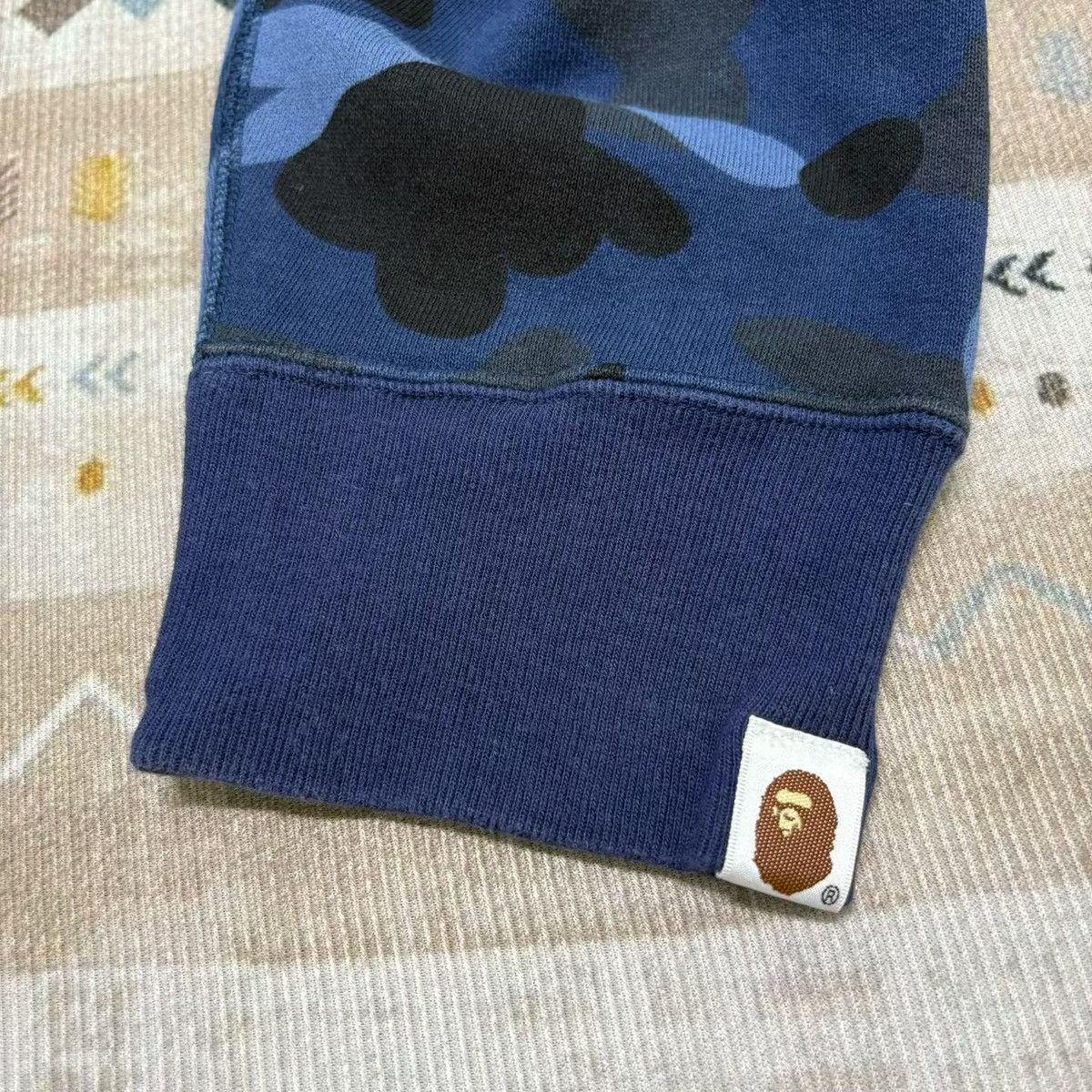 Bape COLOR CAMO SHARK HOODIE Size US L / EU 52-54 / 3 - 3 Thumbnail
