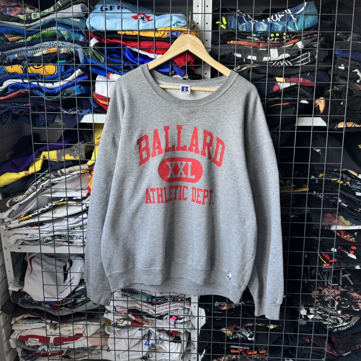 Russell Athletic Vintage 90s Russel Ballard Athletic Dept Sweatshirt Size US XL / EU 56 / 4 - 1 Thumbnail