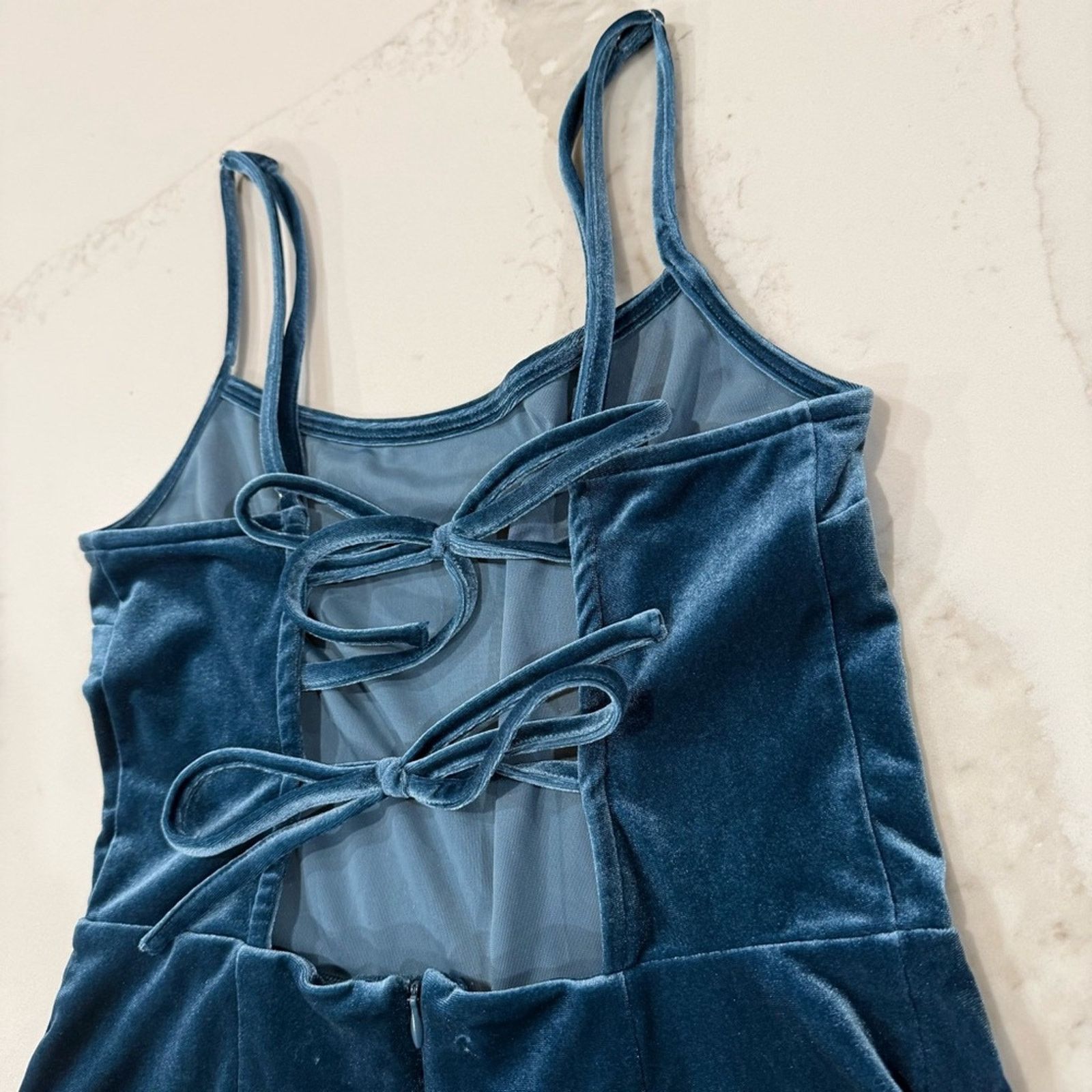 Urban Outfitters Urban Outfitters Luxe Velour Tie Back Romper Womens Small Size 28" / US 6 / IT 42 - 5 Thumbnail