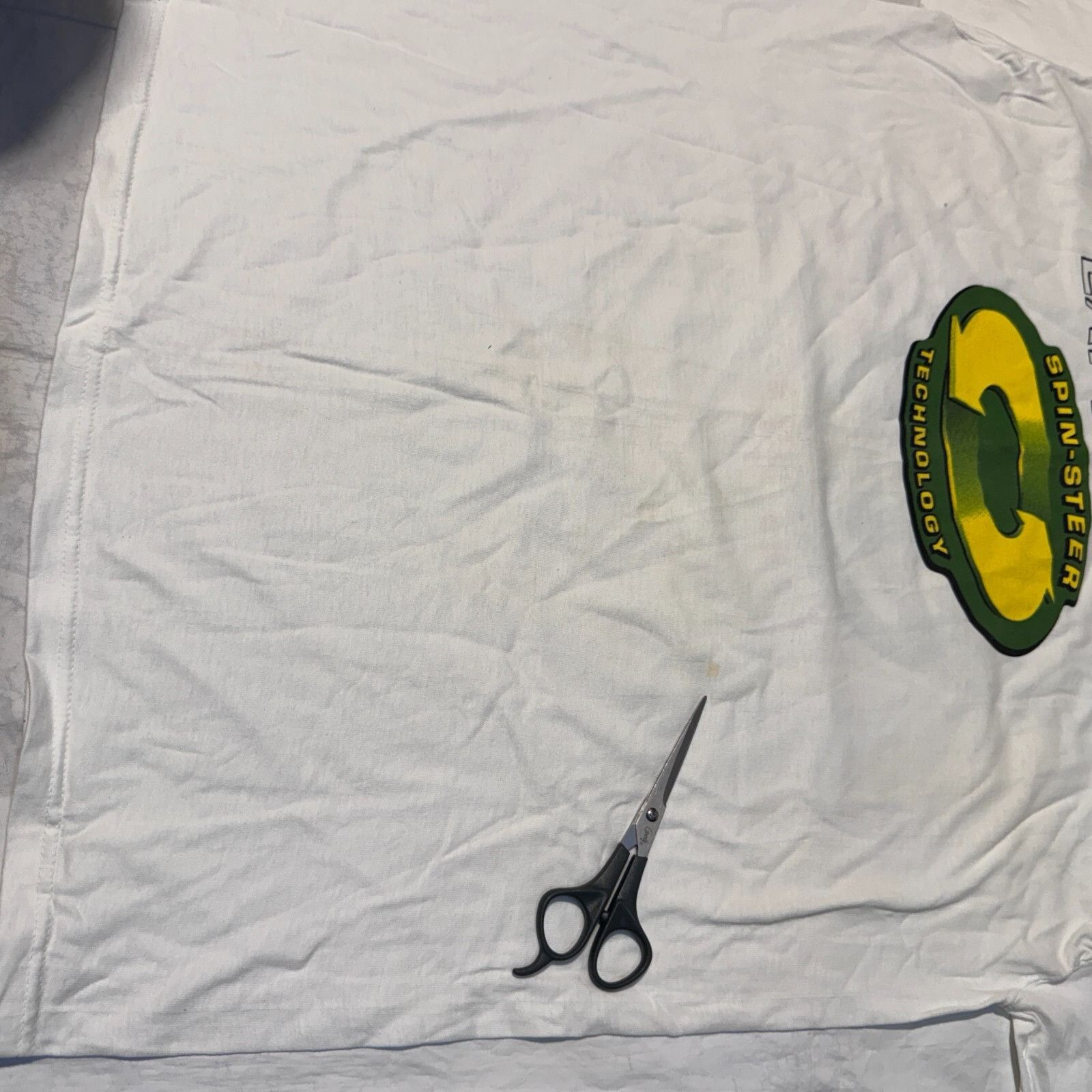 John Deere John Deere Tractors Cut Across America 2001 Y2K Tshirt - XL Size US XL / EU 56 / 4 - 8 Thumbnail