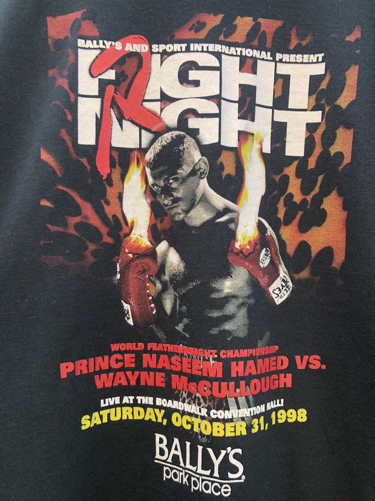 Vintage Vintage 90s Prince Naseem "Fight Night" Boxing Tee Size US L / EU 52-54 / 3 - 3 Thumbnail