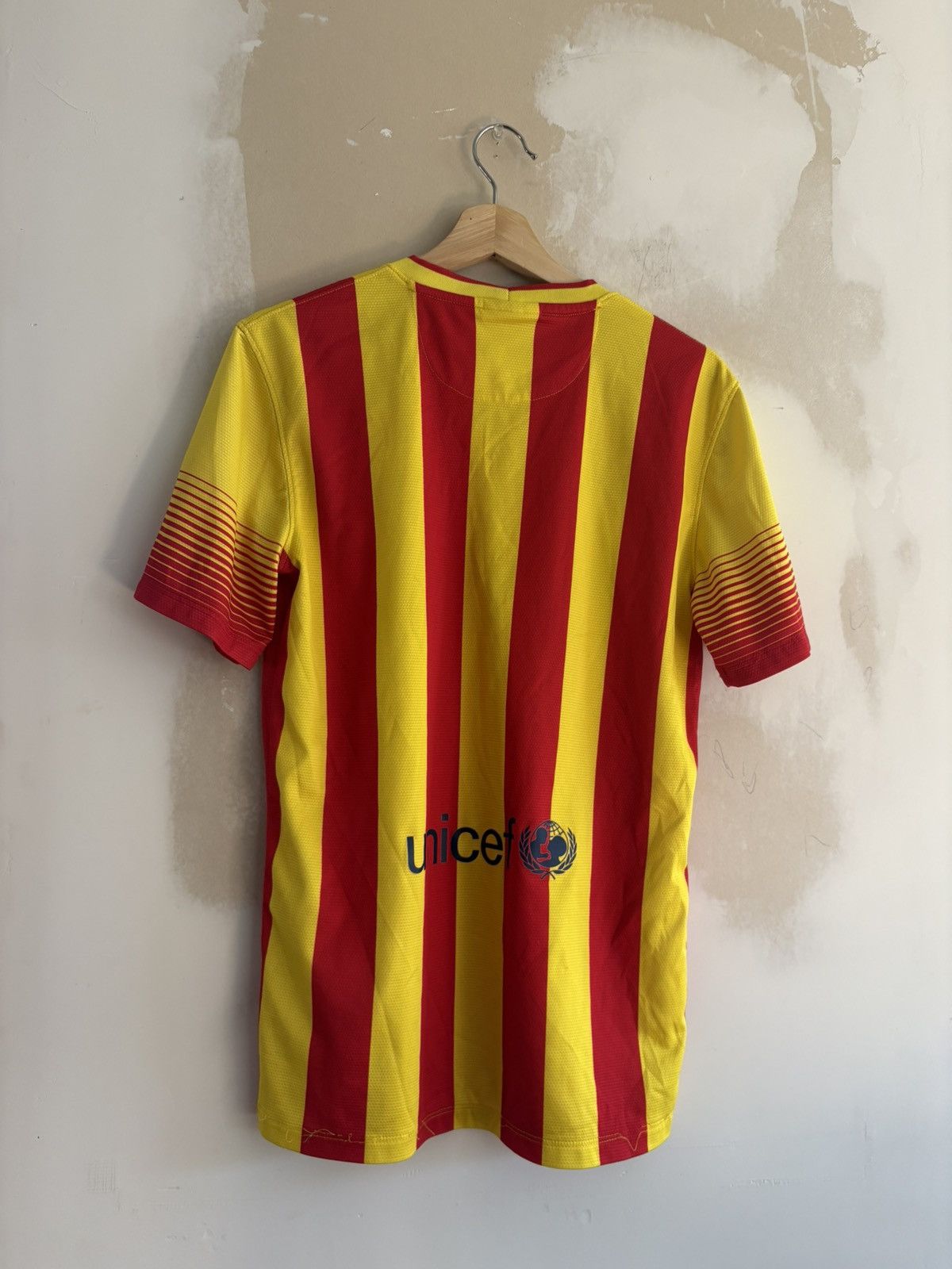 Other Barcelona Futbol Jersey Size US S / EU 44-46 / 1 - 4 Thumbnail