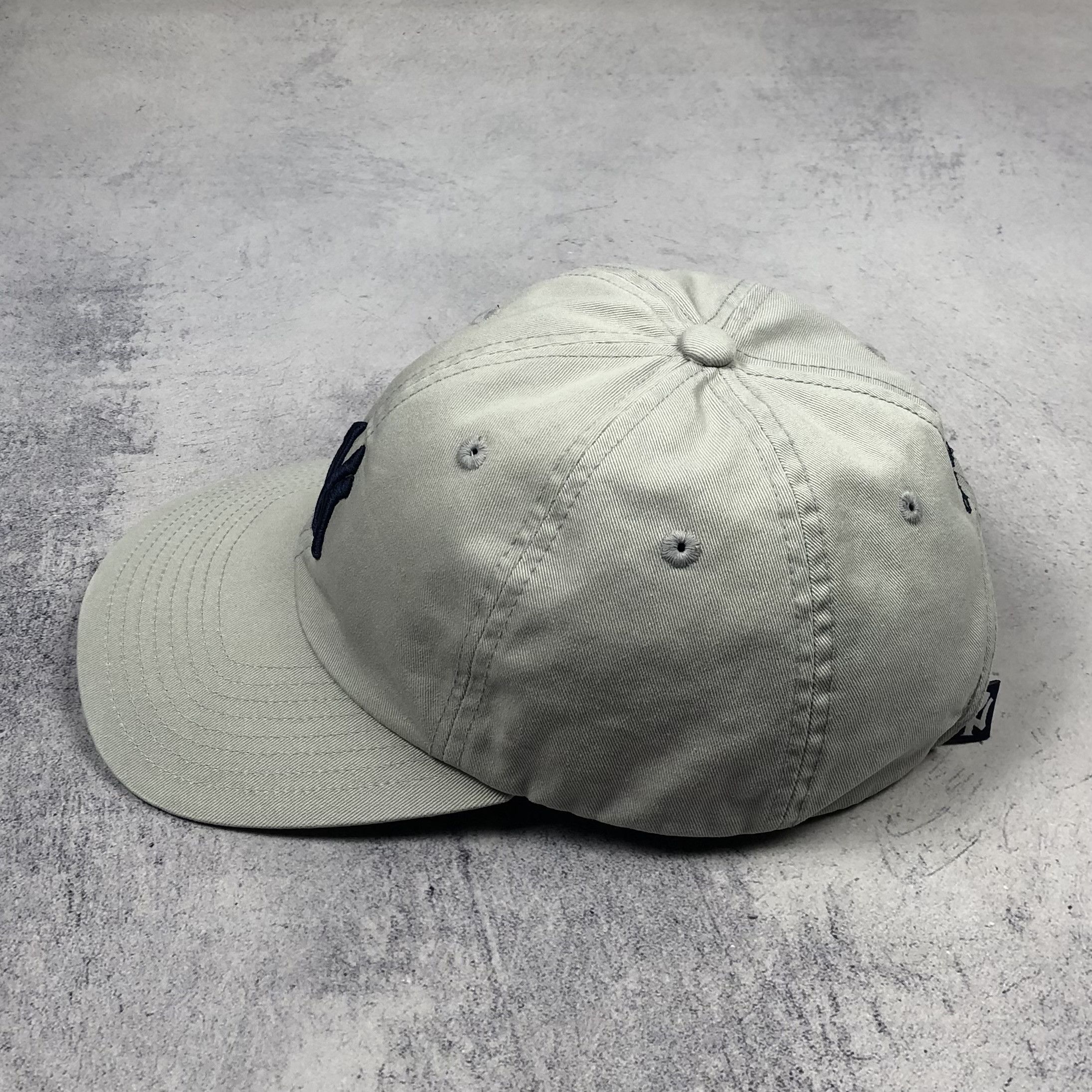 New York Yankees Vintage 2000 MLB New York Yankees Adidas Cap Size ONE SIZE - 4 Thumbnail