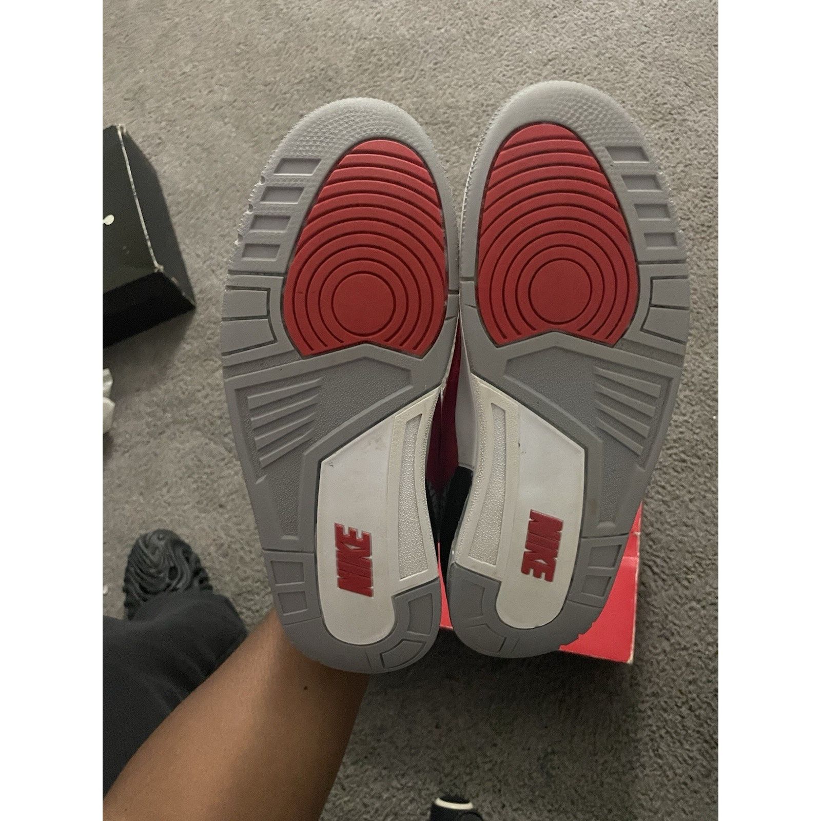 Jordan Brand Size 11-Air Jordan 3 Retro SE Unite Chi Exclusive CU2277-600 Size US 9.5 / EU 42-43 - 6 Thumbnail