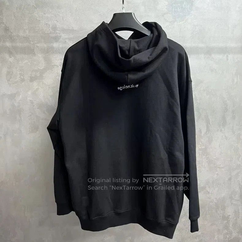 Balenciaga Balenciaga Black Logo Print Sweatshirt. Size US S / EU 44-46 / 1 - 2 Thumbnail