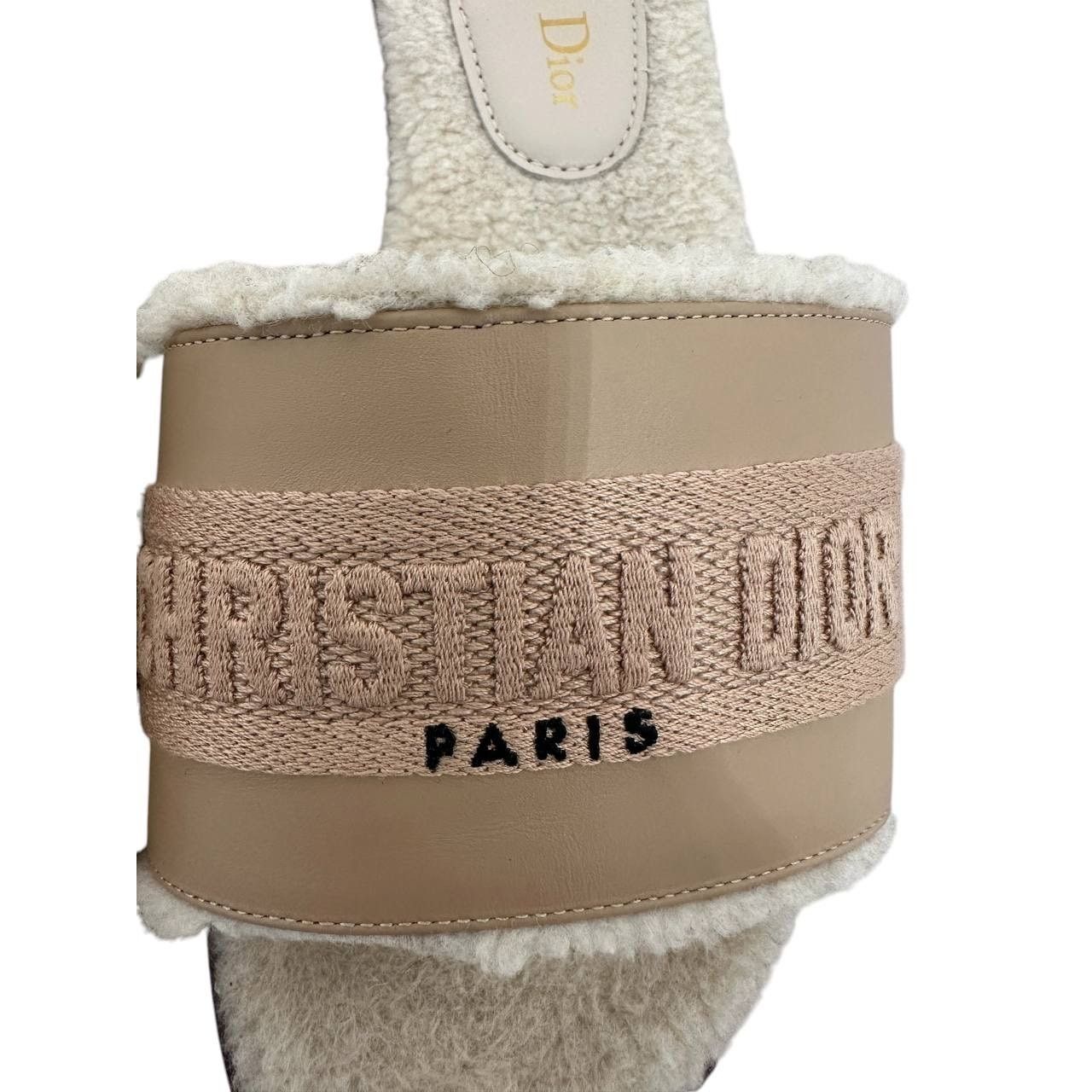 Dior Christian Dior Dway Beige Suede Shearling Flat Sandals 37 Size US 6 / IT 36 - 7 Thumbnail