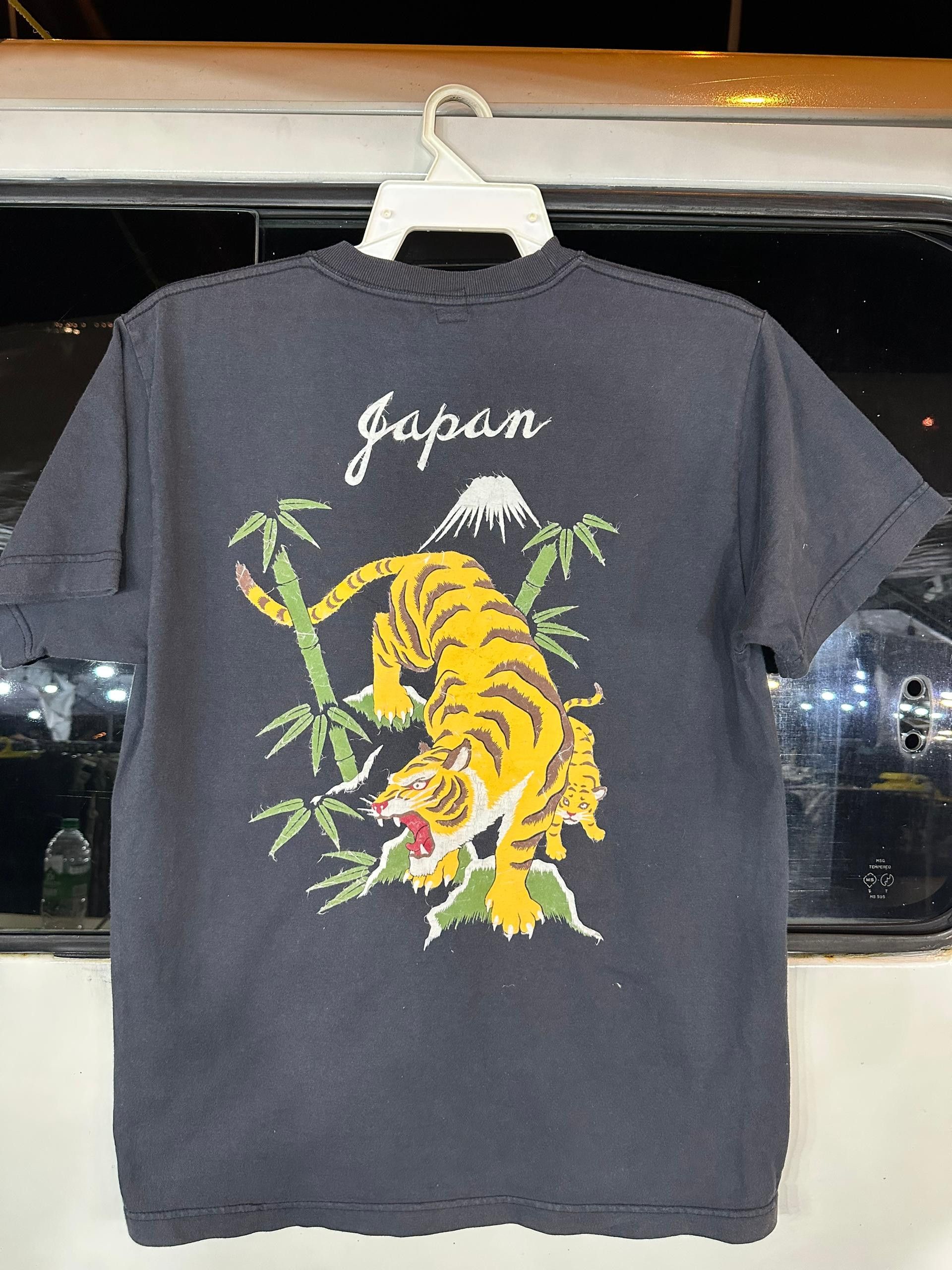 Japanese Brand Pherrow's Takumi T-Shirt with Japanese Tiger Size US L / EU 52-54 / 3 - 1 Thumbnail