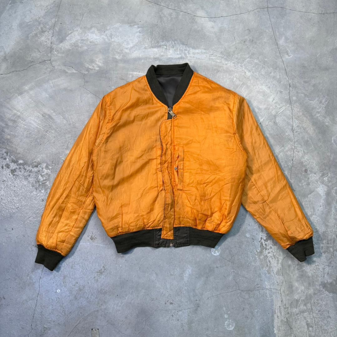 Vintage Vintage Military MA-1 Reversible Bomber Flyer Jacket BoxyFit Size US M / EU 48-50 / 2 - 3 Thumbnail