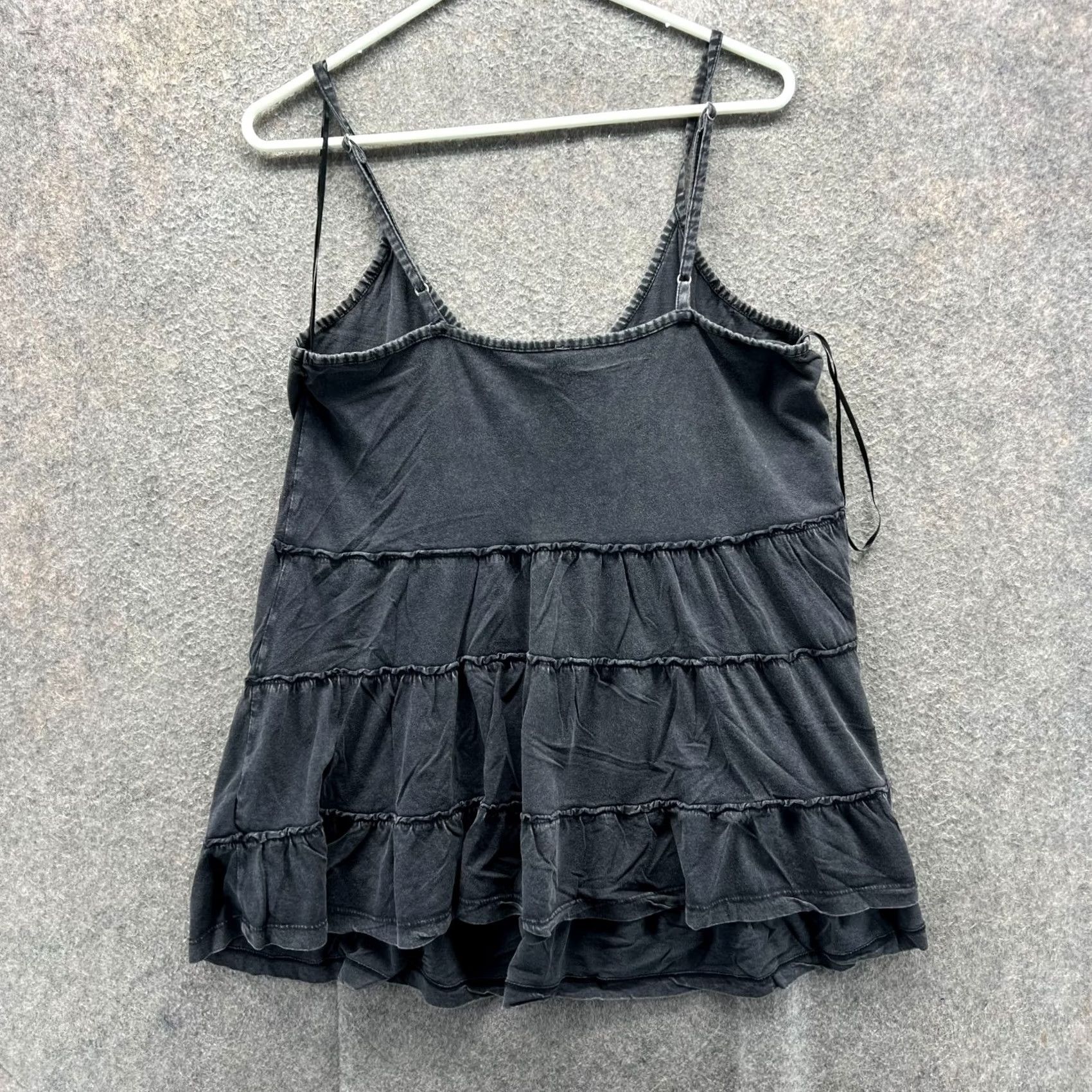 Anthropologie Anthropologie Tank Top Womens Medium Black Tiered Ruffle Sleeveless Grey Blouse Size M / US 6-8 / IT 42-44 - 2 Thumbnail