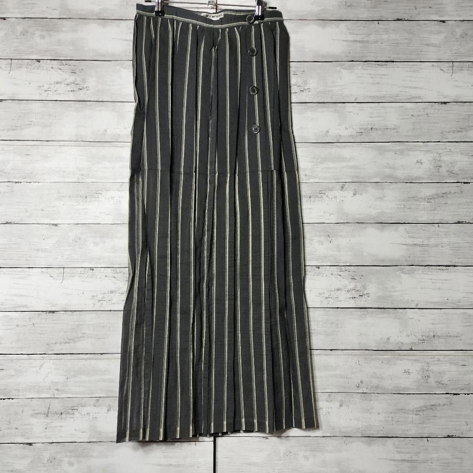 Issey Miyake Issey Miyake - Striped Pleated Wool Skirt Size 32" / US 10 / IT 46 - 4 Thumbnail