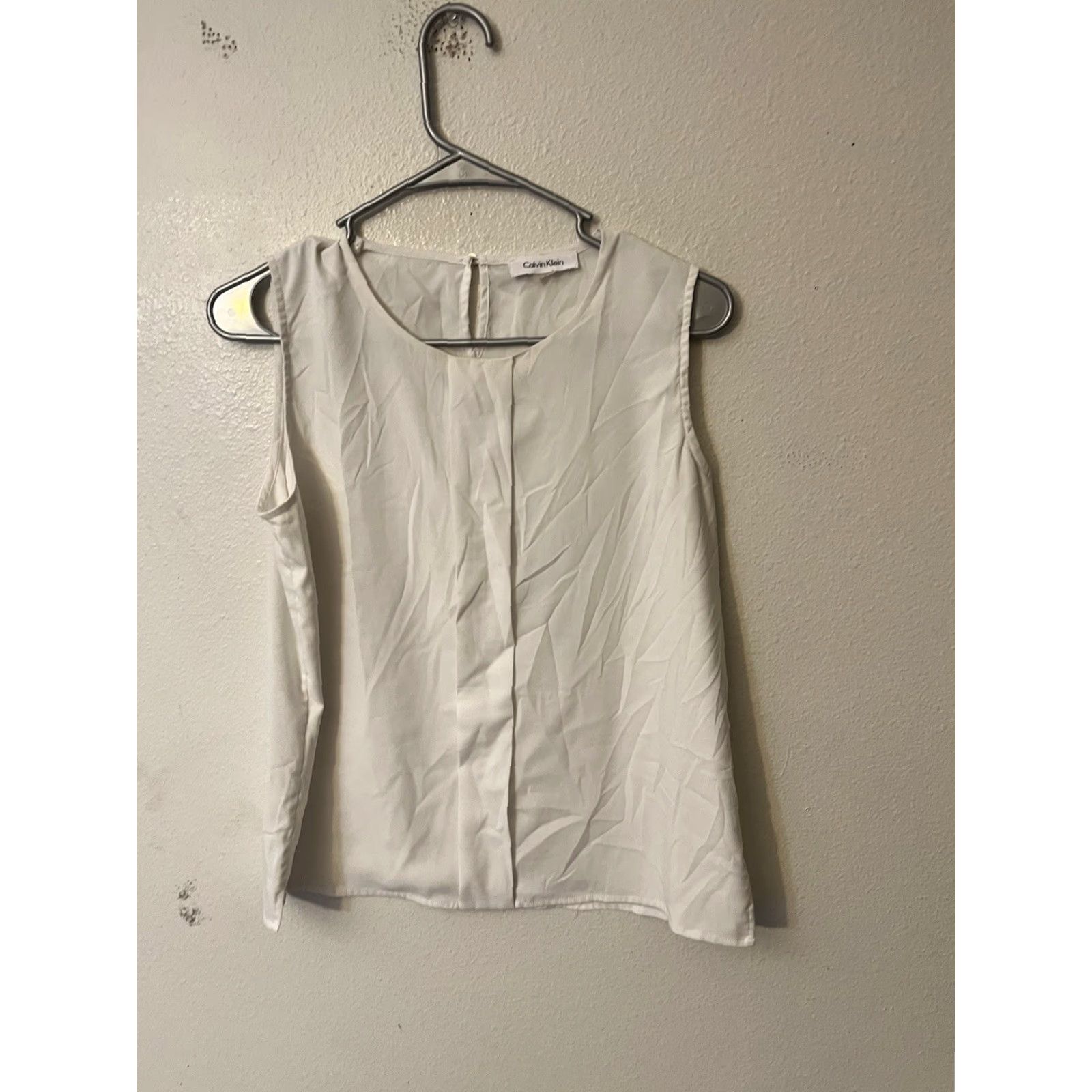 Calvin Klein Calvin Klein Womens Key Hole Sleeveless Pleated Blouse White Size Small Size S / US 4 / IT 40 - 2 Thumbnail