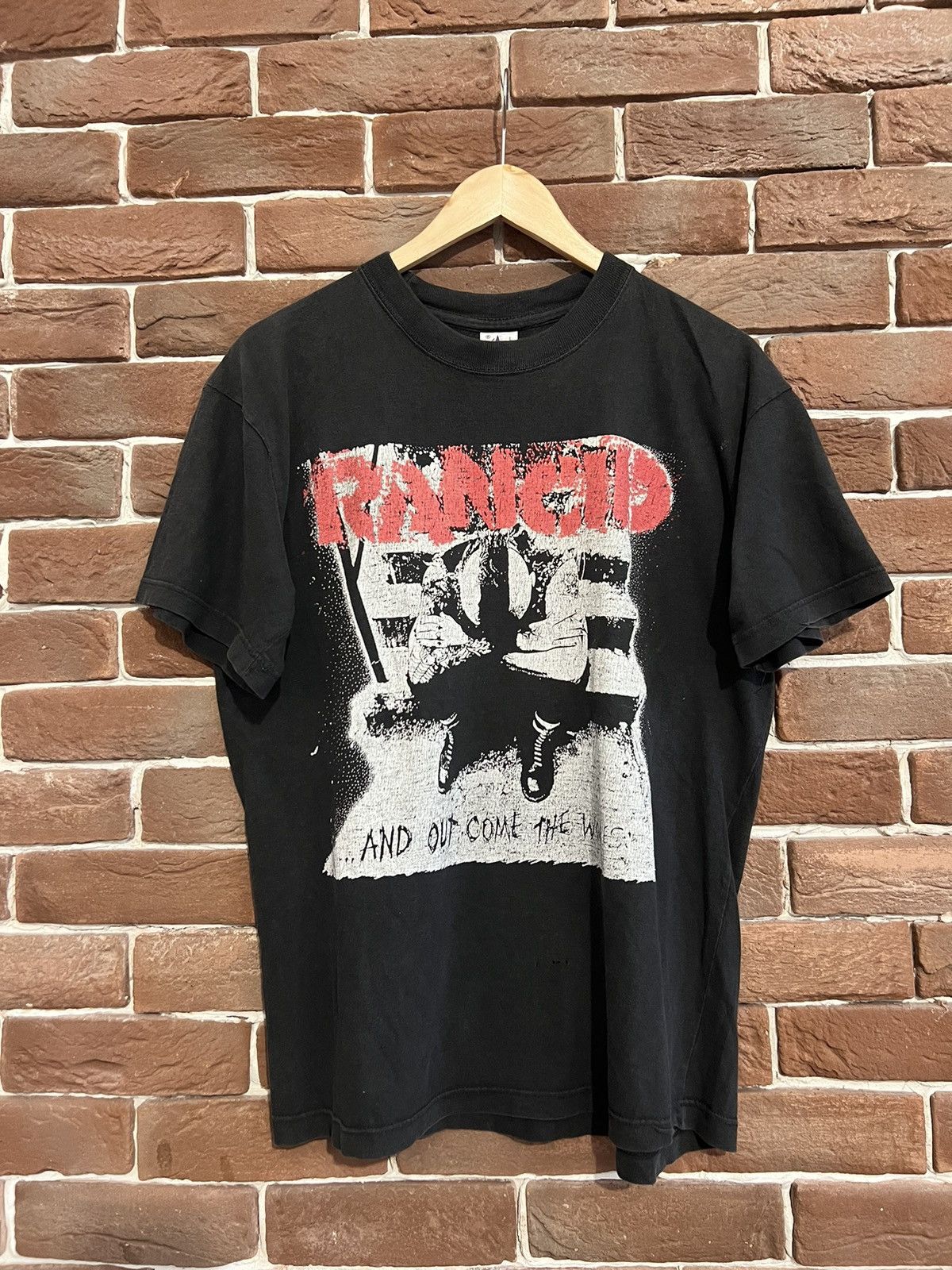 Band Tees Vintage 90s And out Come wolves Punk Band T Shirt Y2K Size US L / EU 52-54 / 3 - 1 Thumbnail