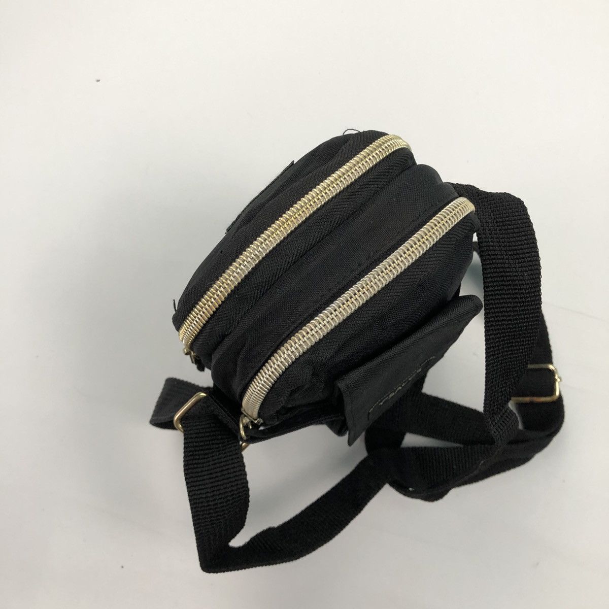 Yohji Yamamoto Y’SACCS SMALL CROSSBODY SLING BAG Size ONE SIZE - 6 Thumbnail