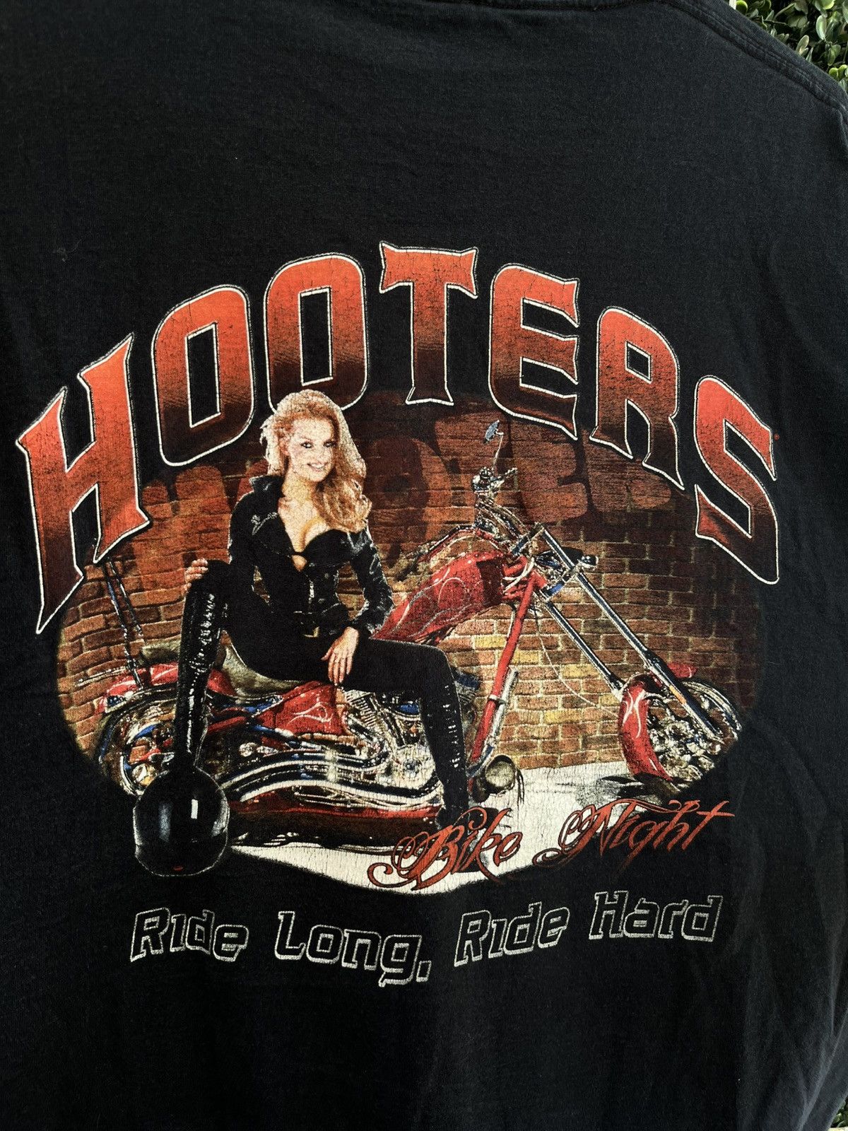 Other Hooters Vintage Tee Size US XL / EU 56 / 4 - 2 Thumbnail