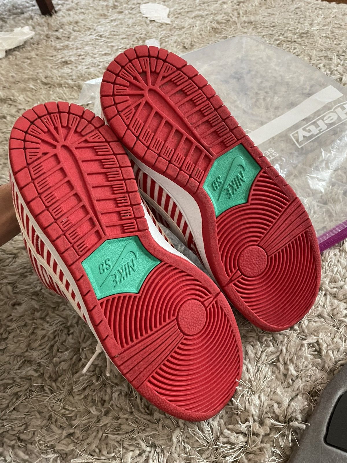 Nike SB Nike SB Candy Cane Size US 9.5 / EU 42-43 - 11 Thumbnail