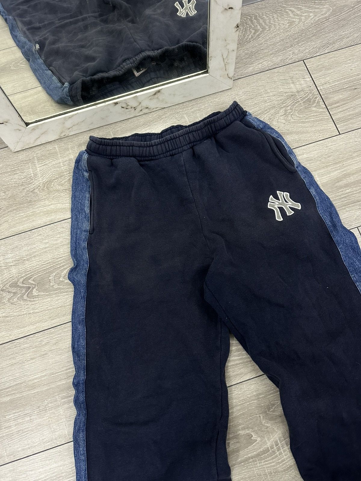 Majestic Majestic New York Yankees Vintage 90s Faded Baggy Sweatpants Size US 30 / EU 46 - 6 Thumbnail