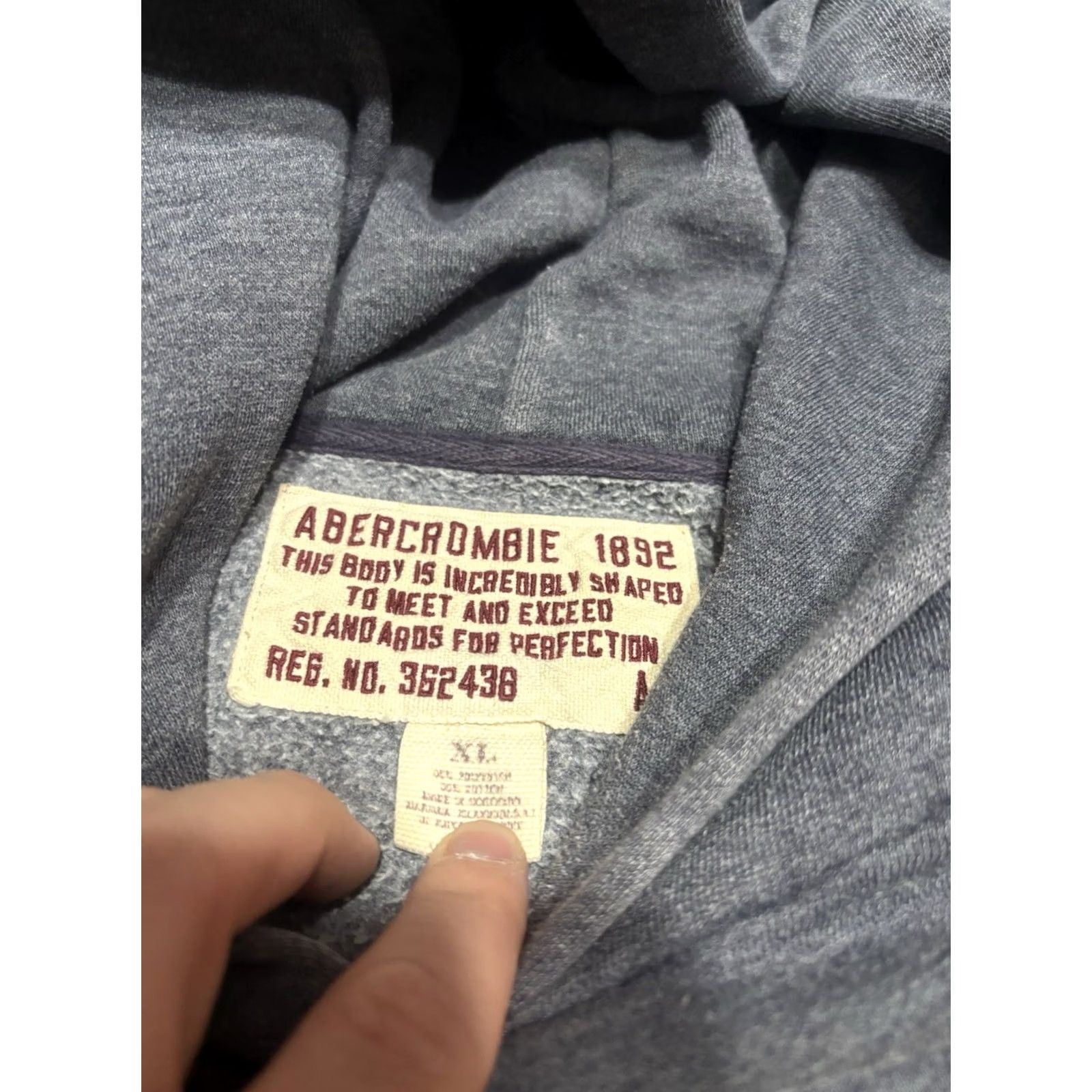 Abercrombie & Fitch VINTAGE Abercrombie & Fitch Hoodie Womens XL Pullover Gray Embroidered Spell Out K7 Size XL / US 12-14 / IT 48-50 - 2 Thumbnail